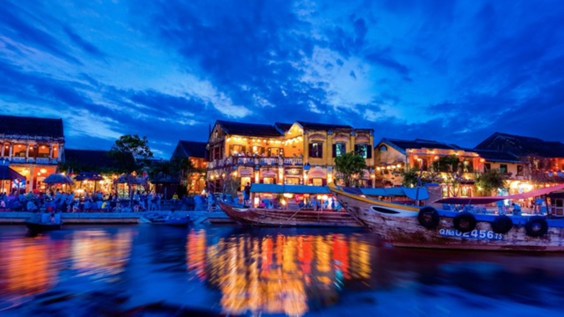 From Hoi An: Coconut Forest Basket Boat, Dinner & Lantern Release - Thumbnail 7