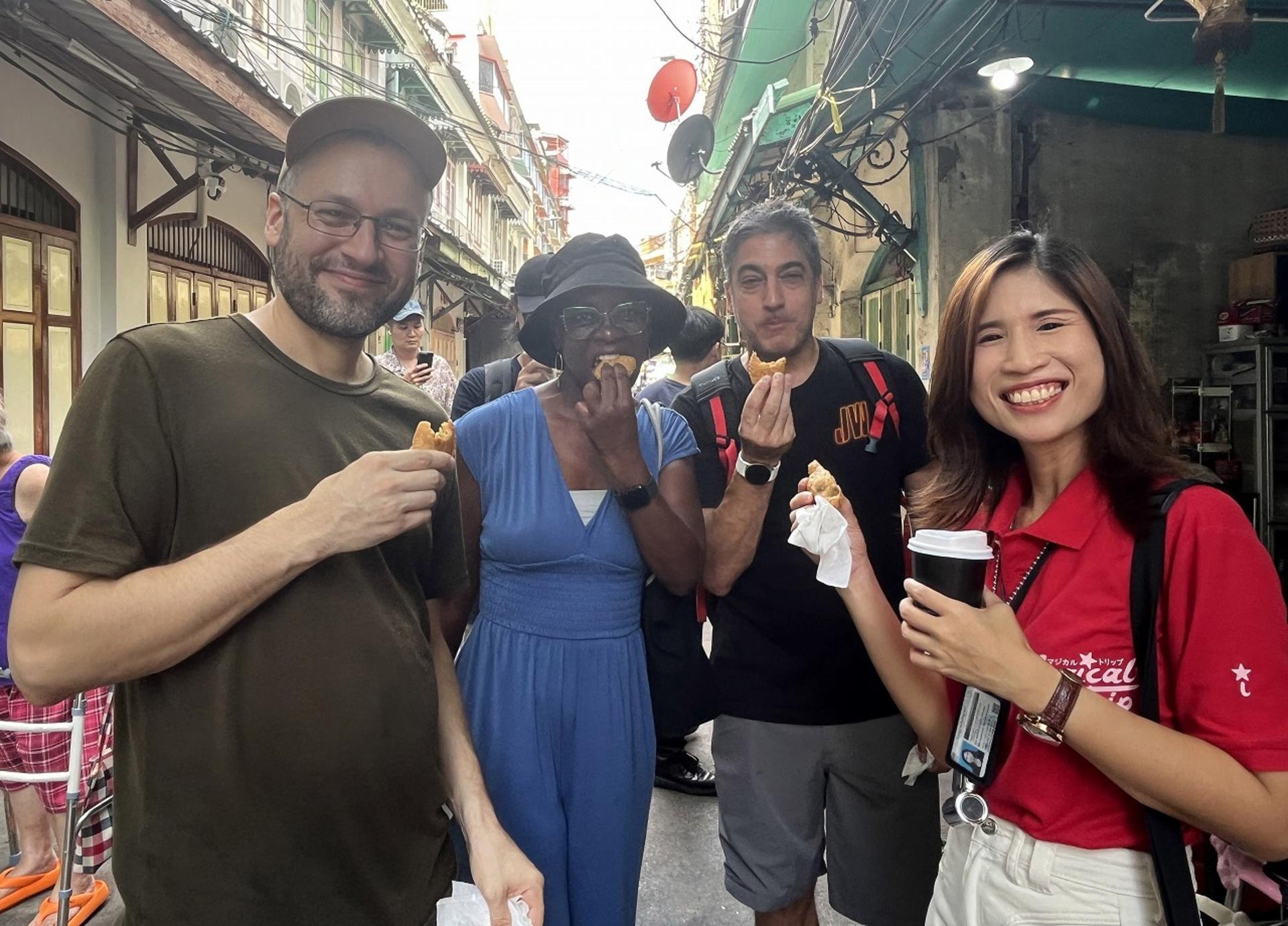 Master Bangkok’s Old Town: 4-Hour Talat Noi & Chinatown Walk - Thumbnail 4