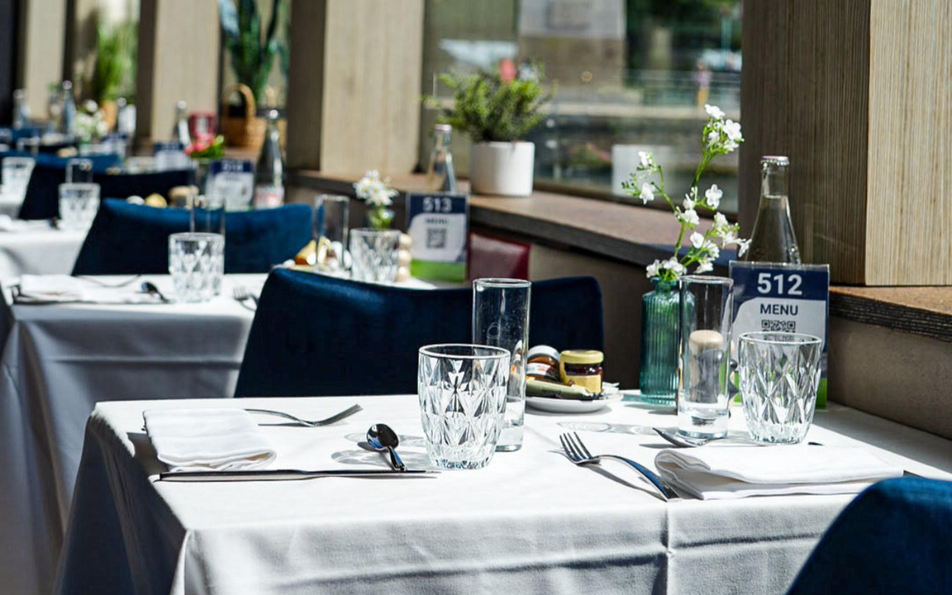 Paris River Seine Cruise Experience with Brunch Buffet - Thumbnail 7