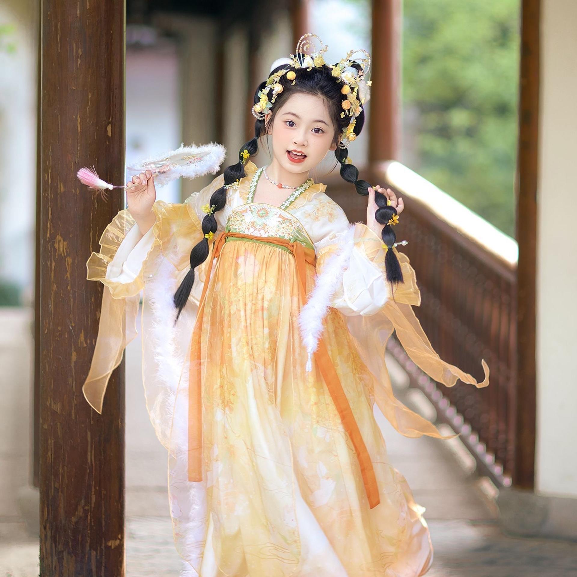 Shanghai Yu Garden Traditional Chinese Costume Hanfu Qipao Experience (Hanfu Rental/Makeup/Photography) - Thumbnail 23