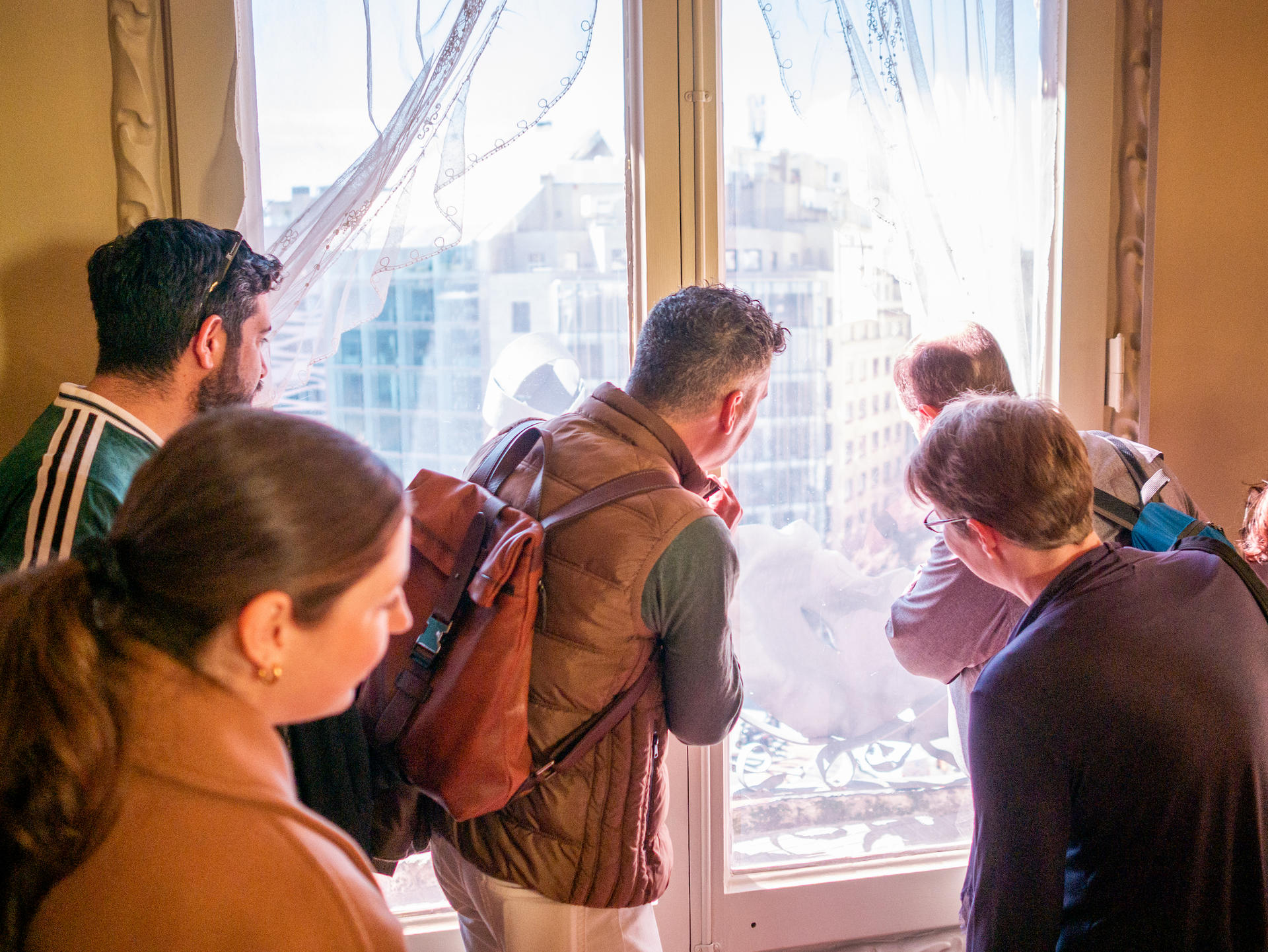 Sagrada Familia Golden Hour & Casa Mila Tour with Cava Tasting  - Thumbnail 16