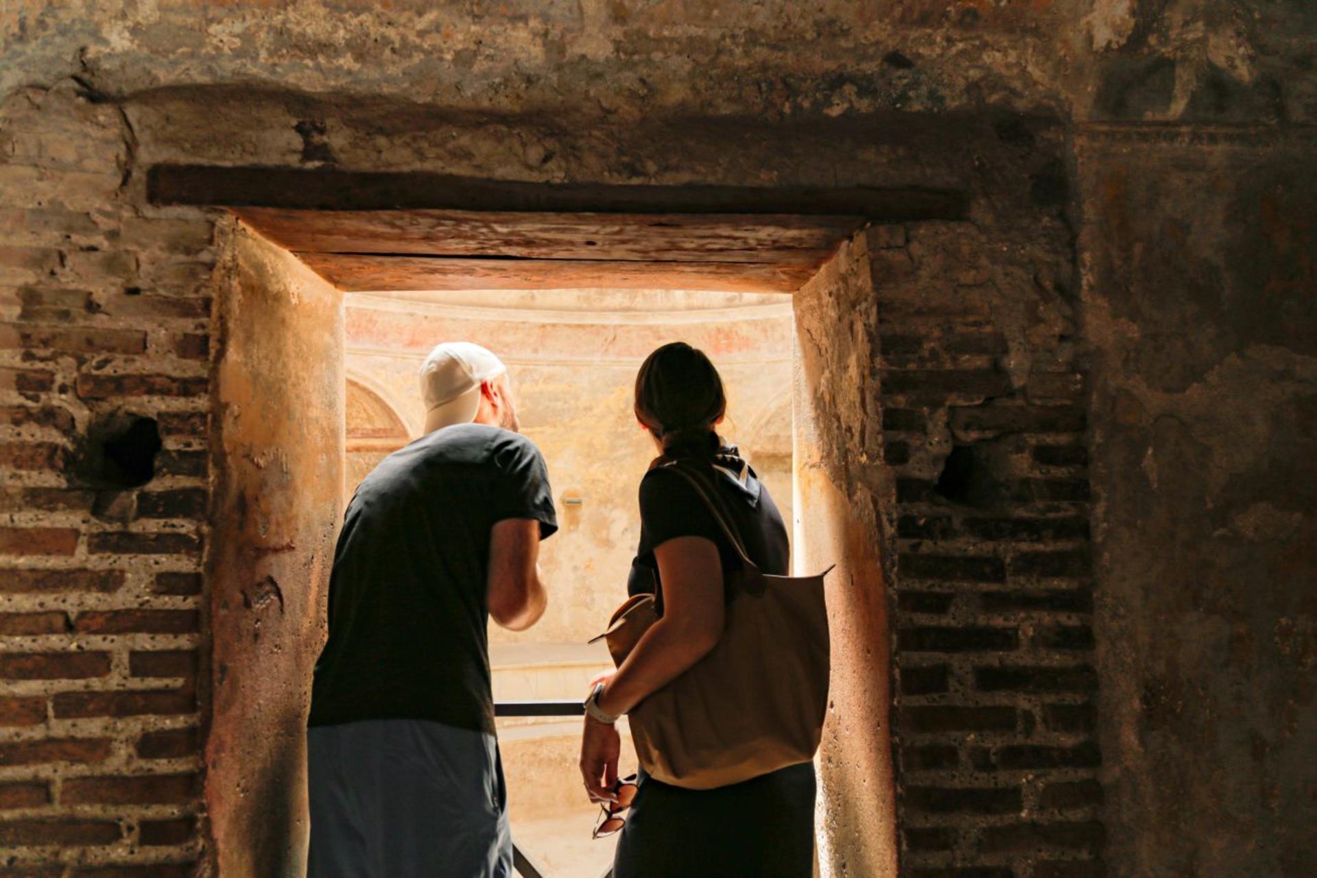 Pompeii Skip-the-line Guided Tour from Sorrento - Thumbnail 11