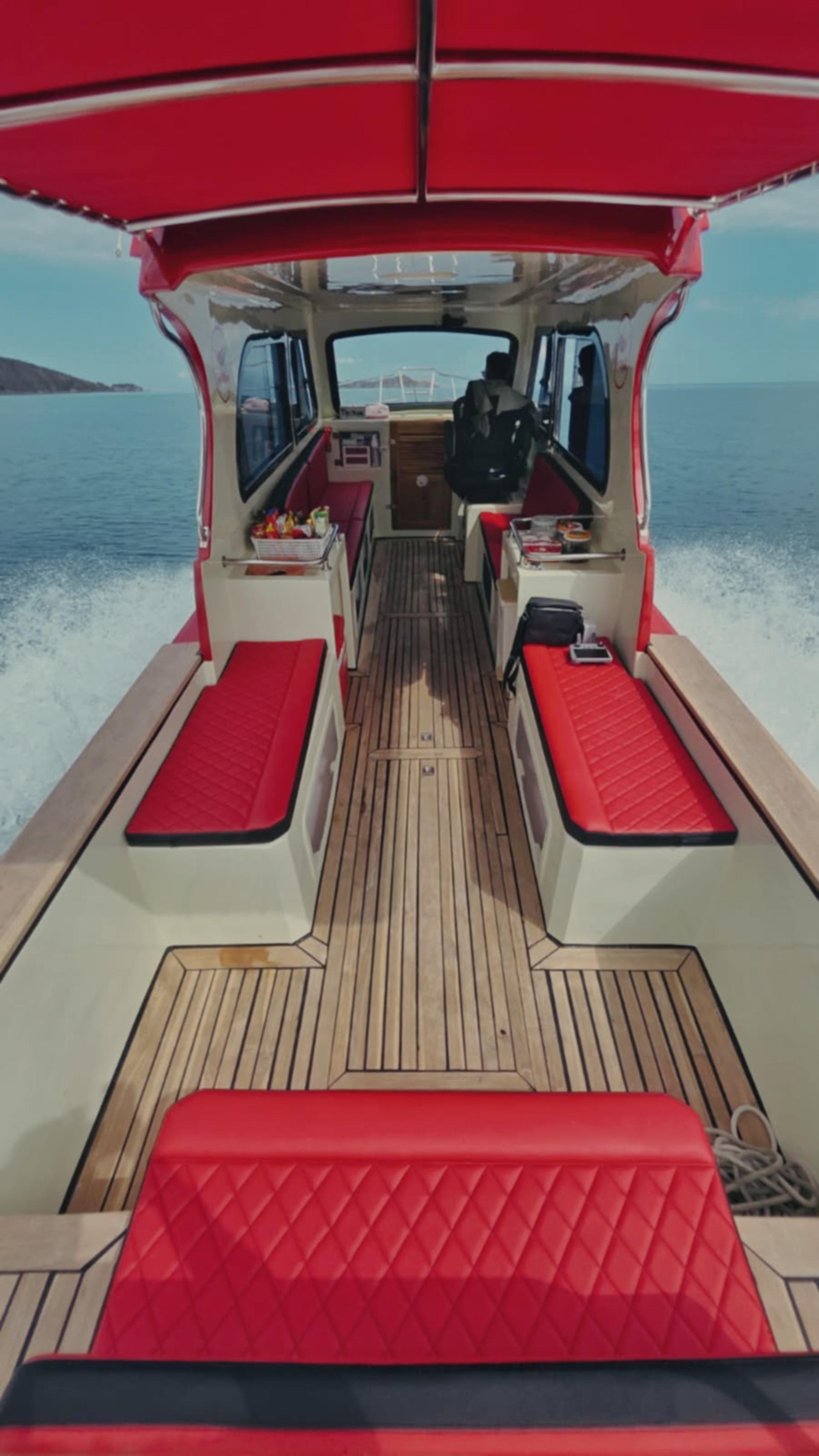 Red Whale Speedboat Full Day Tour from Labuan Bajo - Thumbnail 5