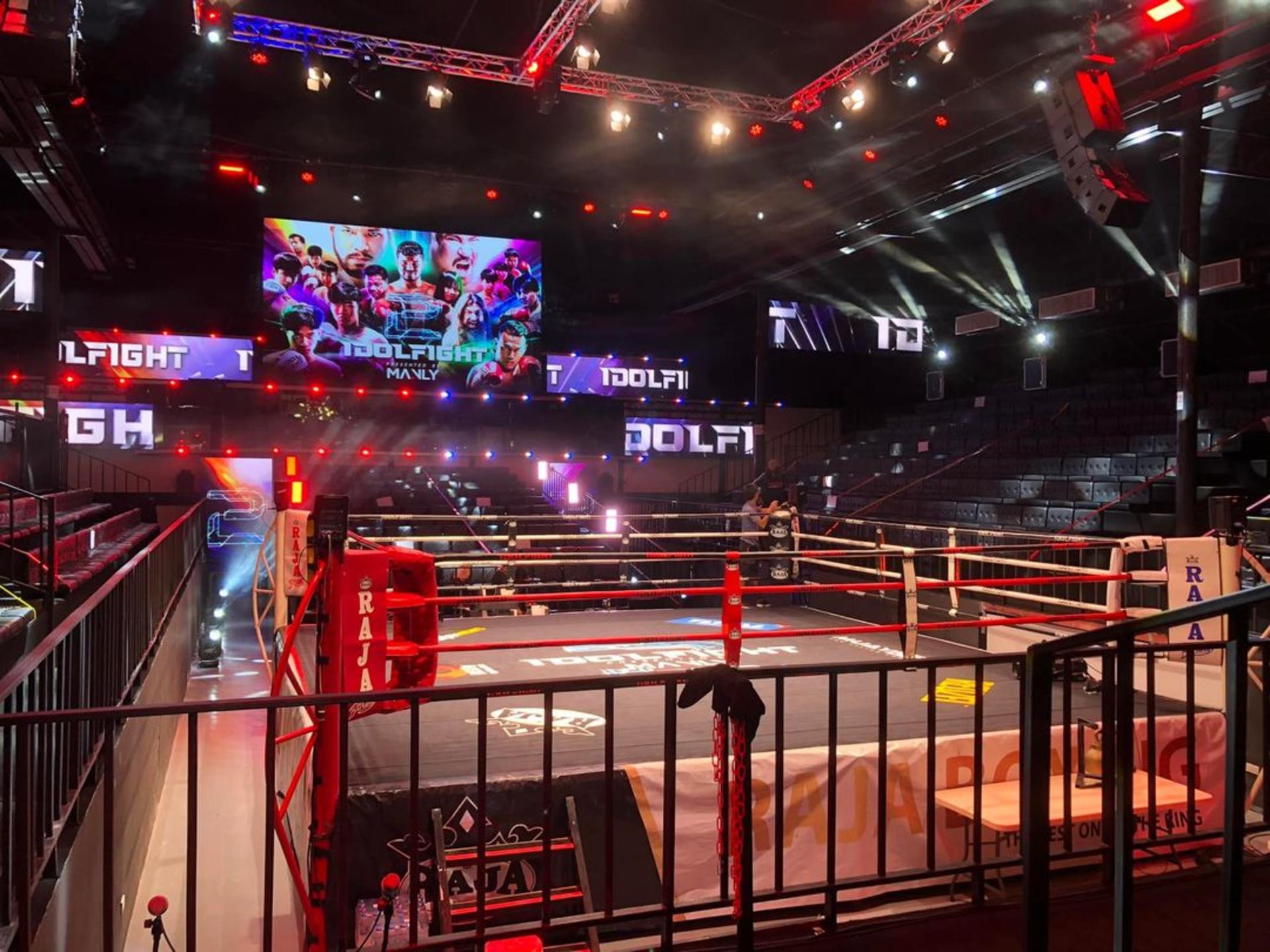 Muay Thai Fight at World Siam Stadium-Tawanna Bangkapi - Thumbnail 5