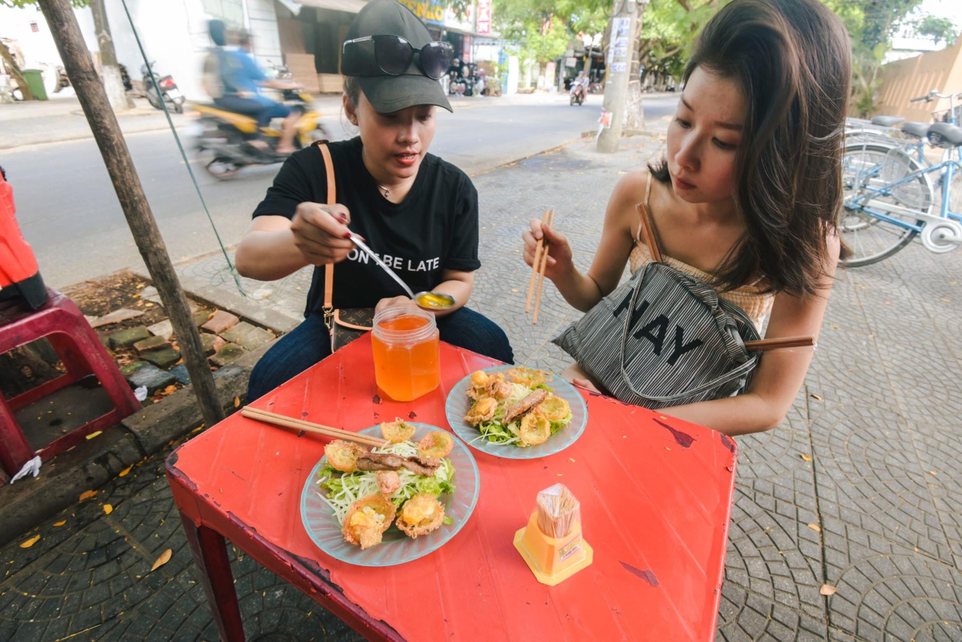 Bike and Bite in Hoi An - Thumbnail 4
