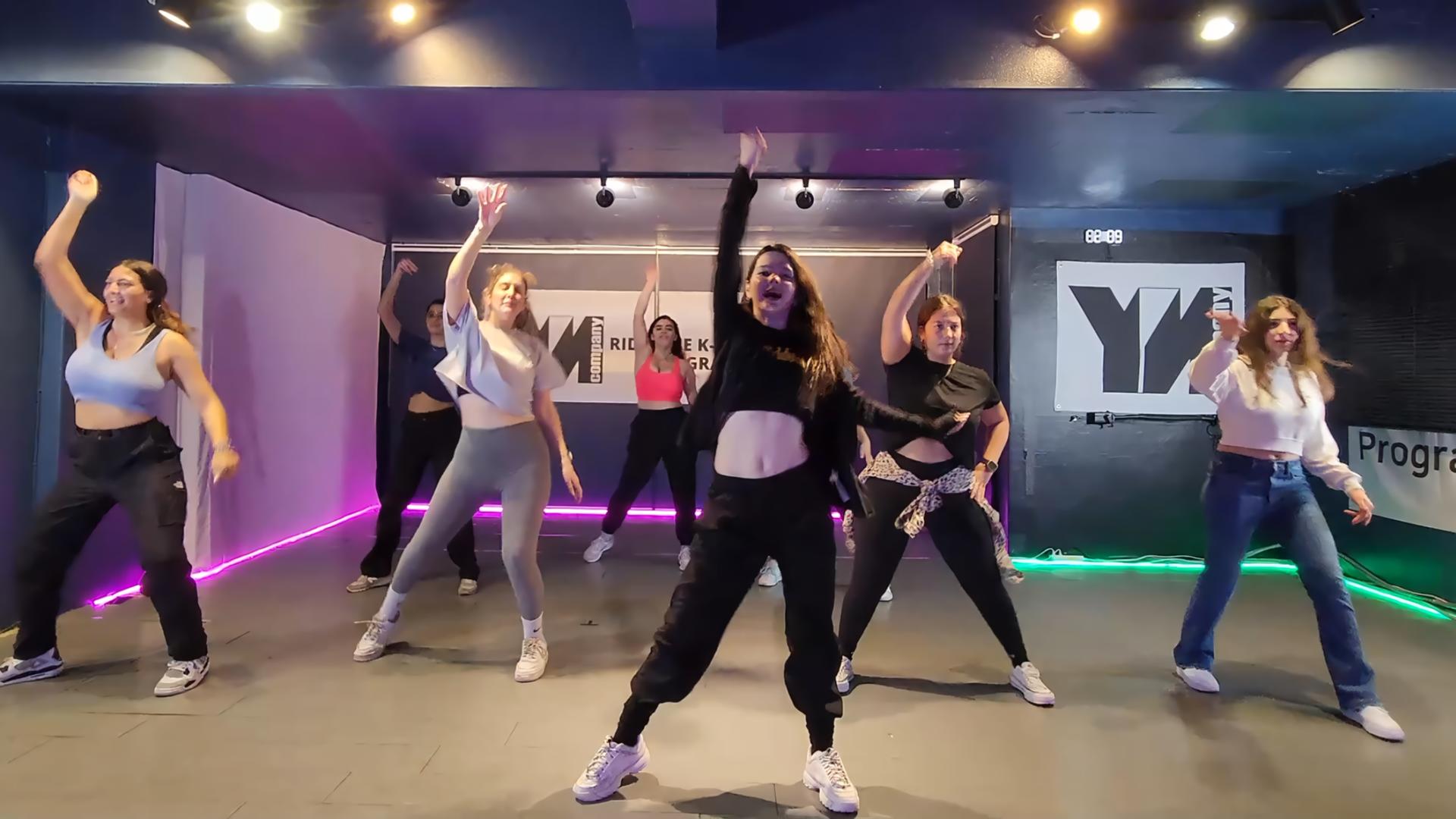 Kpop Dance Class in Seoul (incl. video shooting & editing) - Thumbnail 5