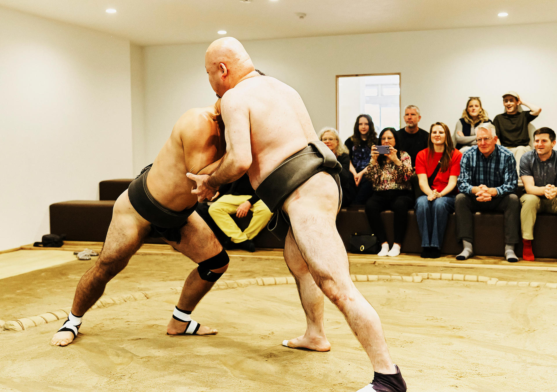 Osaka: Sumo Experience with Live Show & Audience Challenge - Thumbnail 34