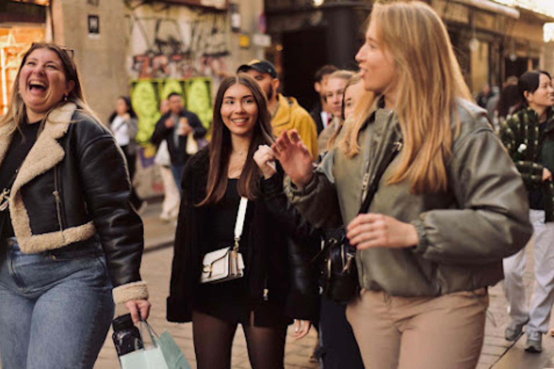 Tapas walking tour with food, wine, and history in Barcelona - Thumbnail 3