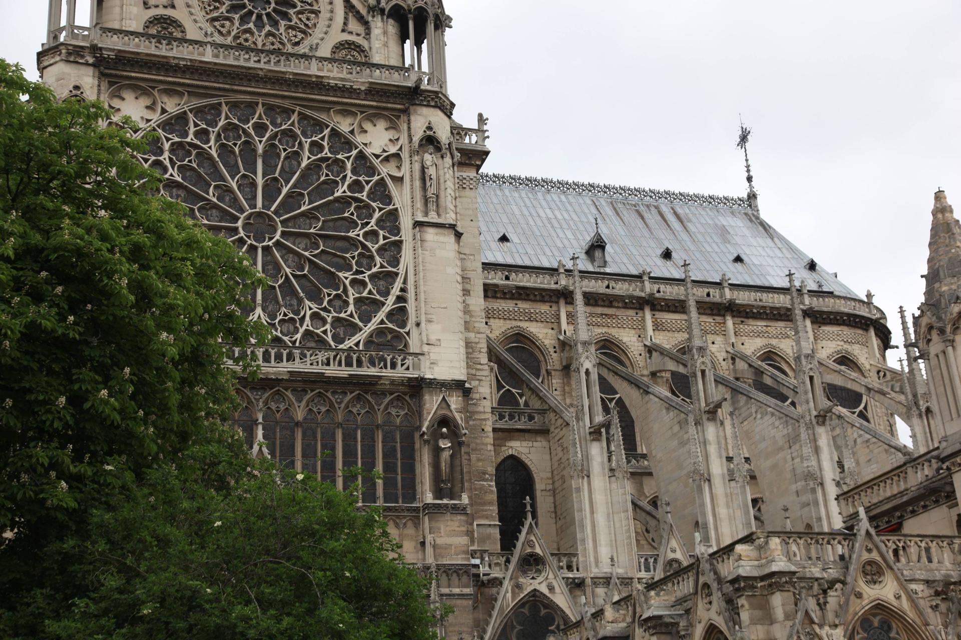 Notre Dame Cathedral with Island tour - Thumbnail 9
