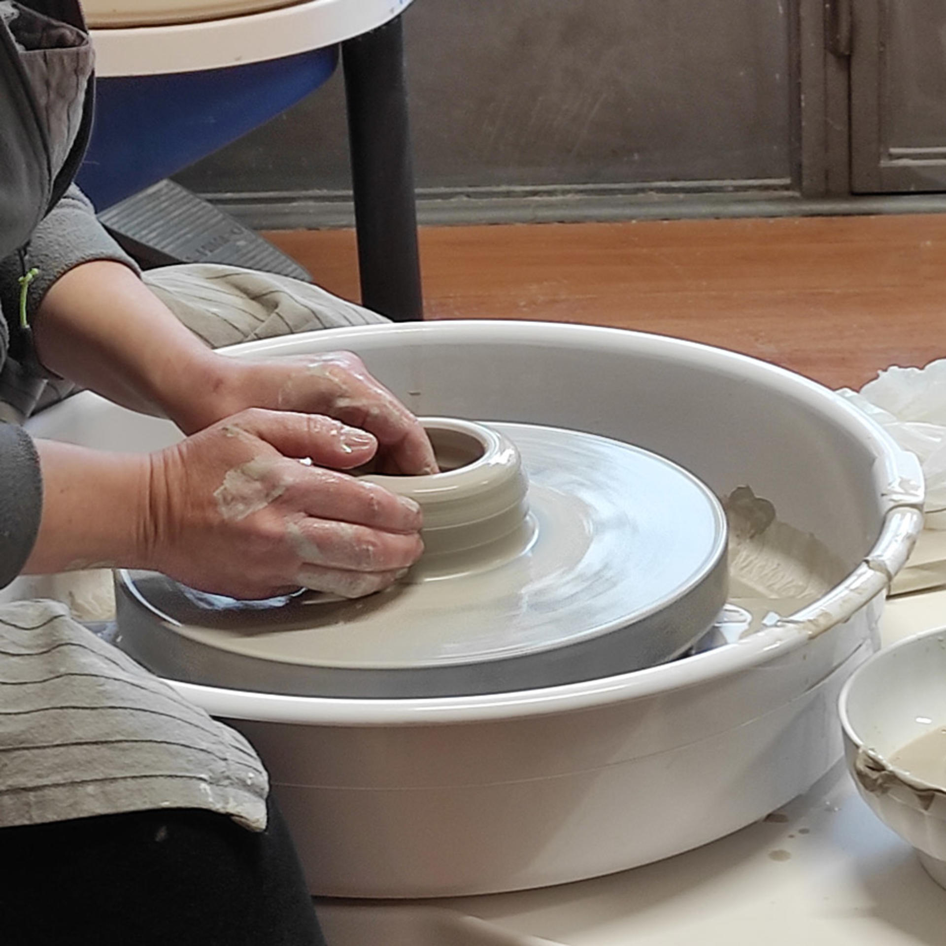 Pottery Workshop in Rome - Thumbnail 3
