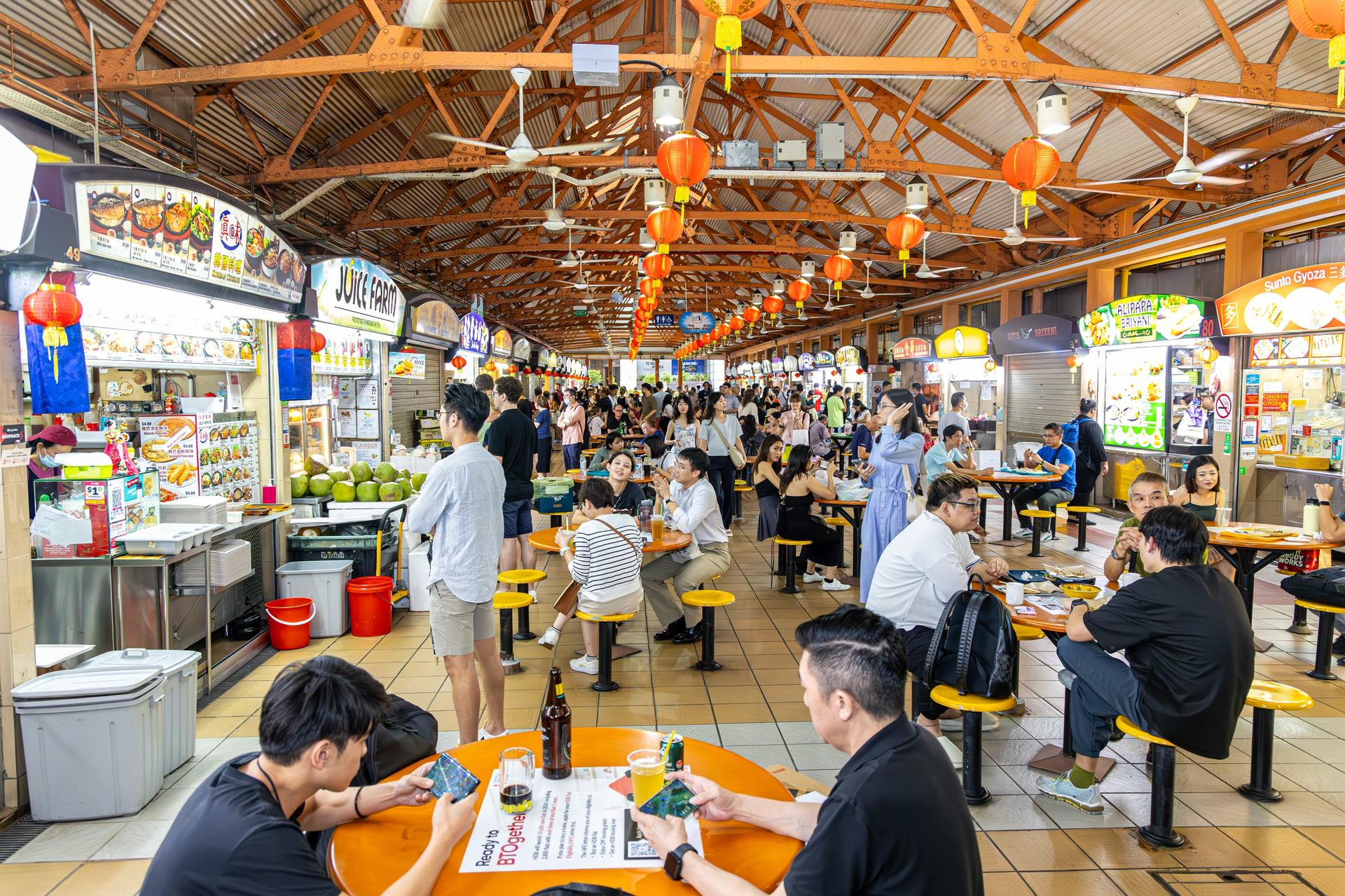 Singapore Foodie Experience Guided Tour with 5 Tastings - Thumbnail 6