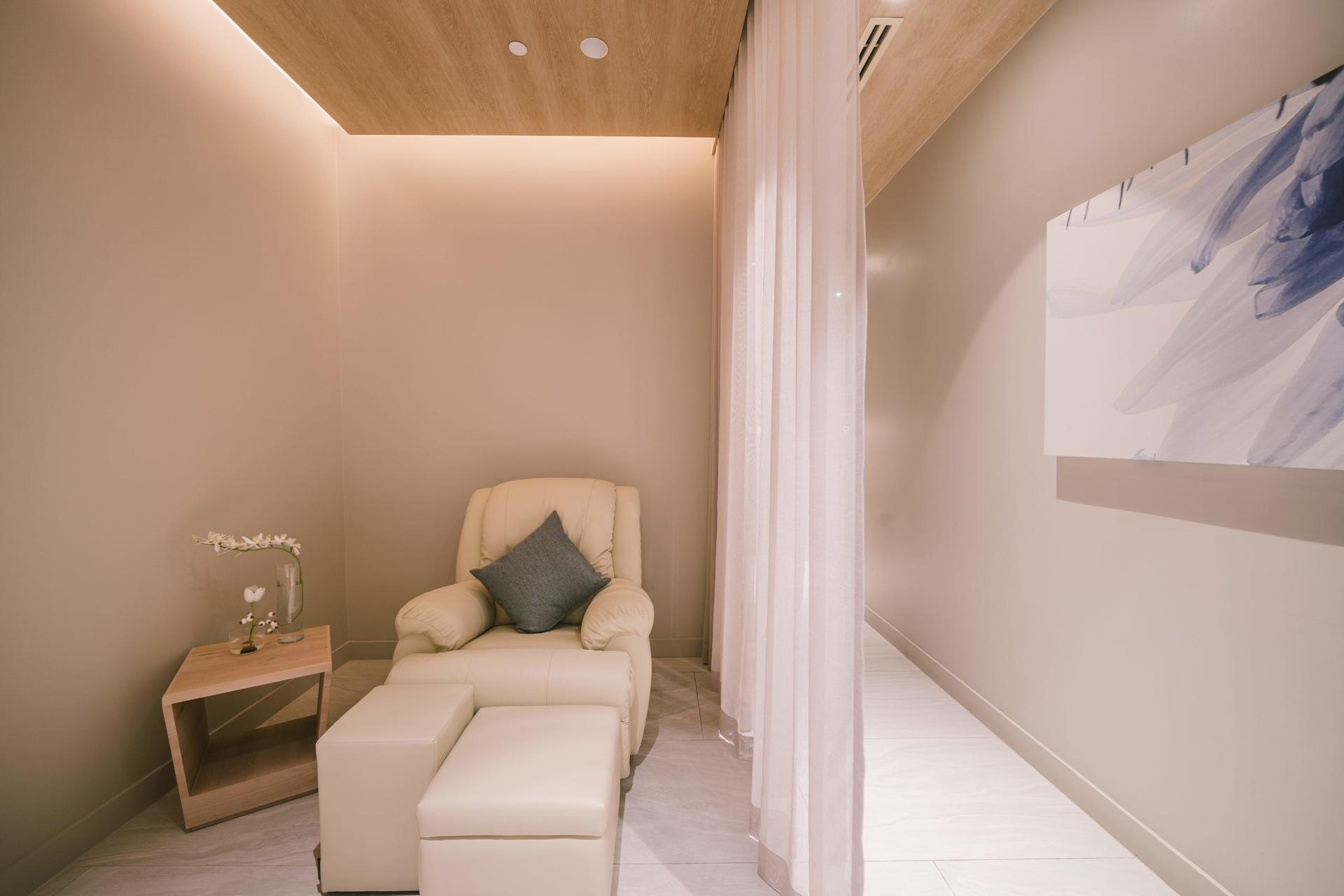 Let's Relax Spa at Samyan Mitrtown in Bangkok  - Thumbnail 3