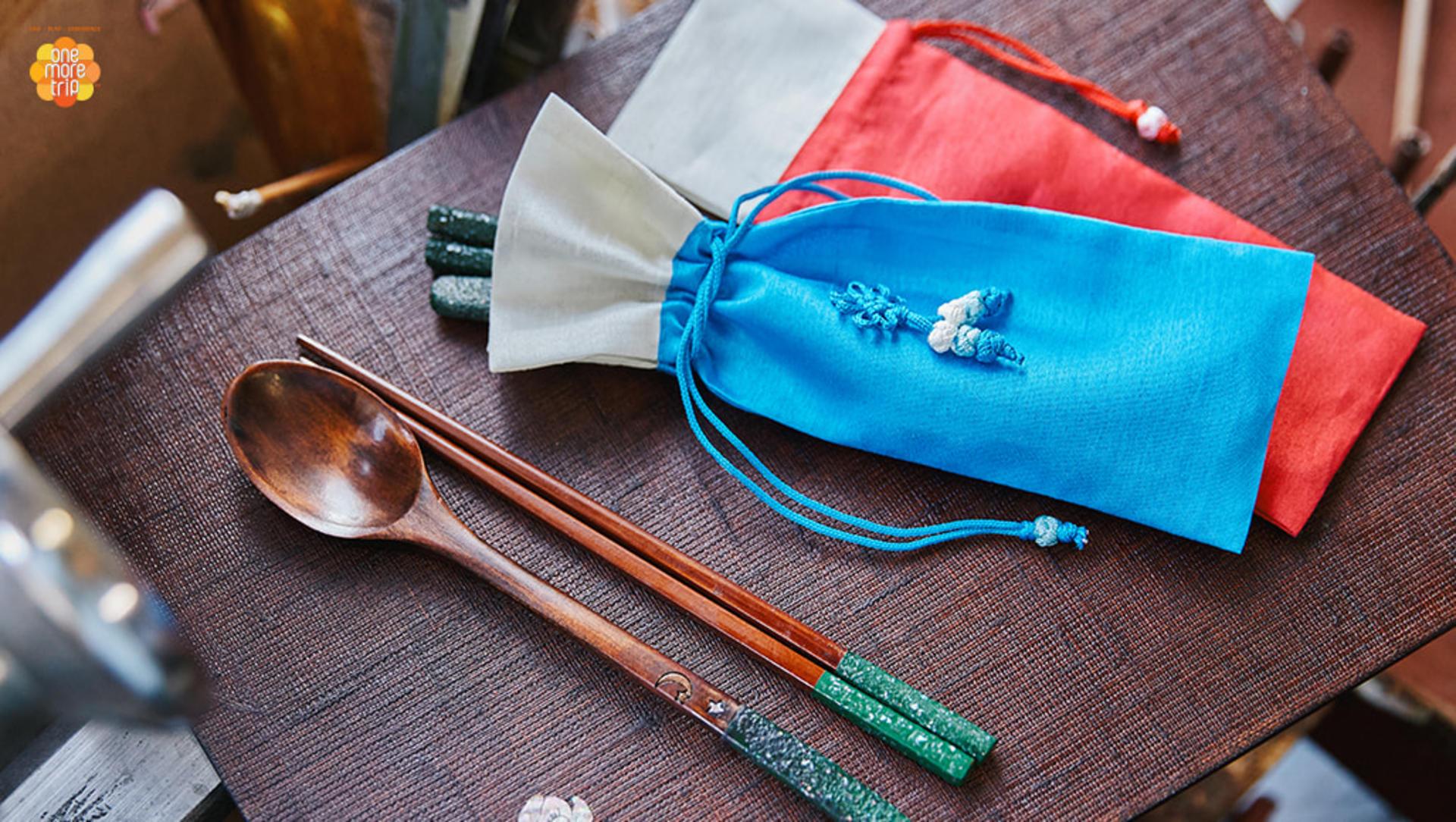 MakingExperienceTraditional Mother-of-pearl Lacquered Spoon in Seoul - Thumbnail 13