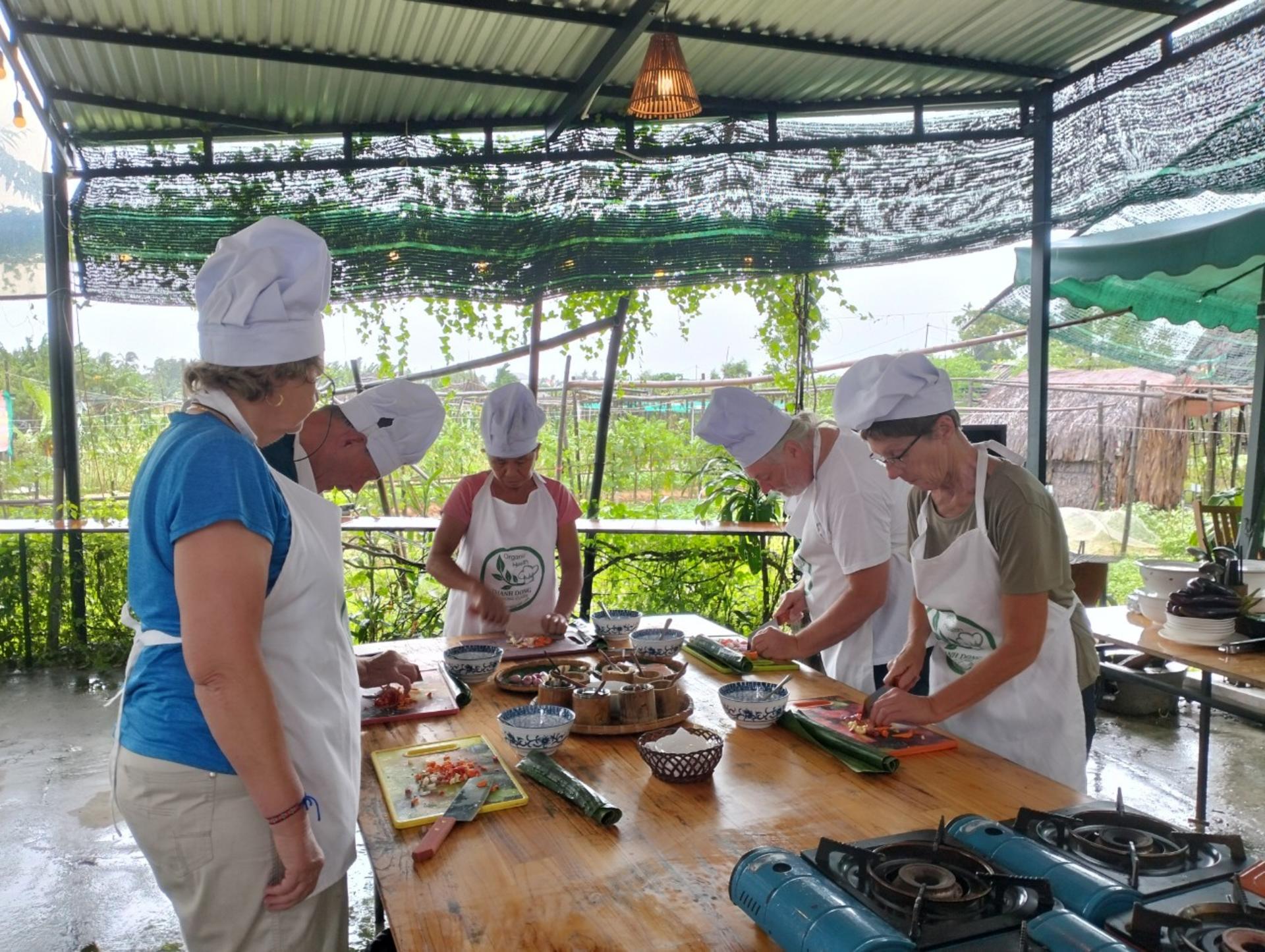 Biking and Cooking Experience in Hoi An - Thumbnail 4