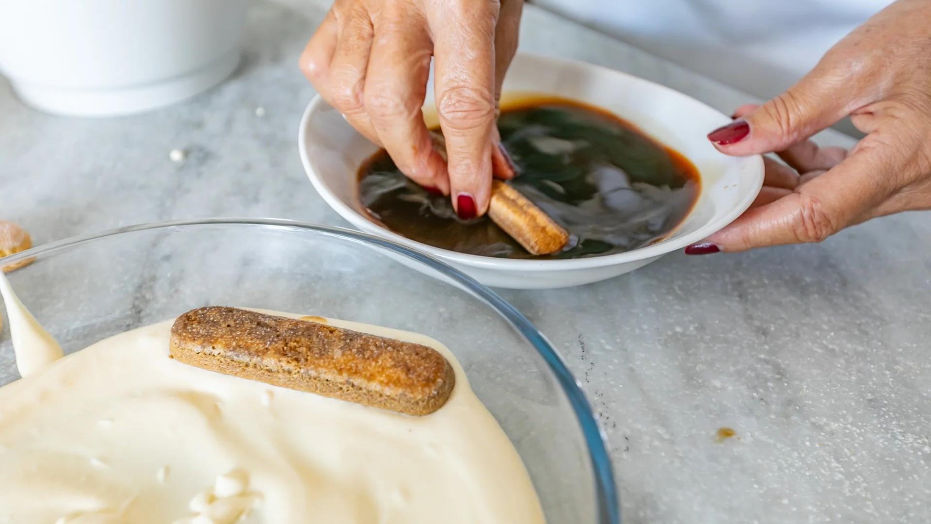 Pasta and tiramisu cooking class in Turin - Thumbnail 6