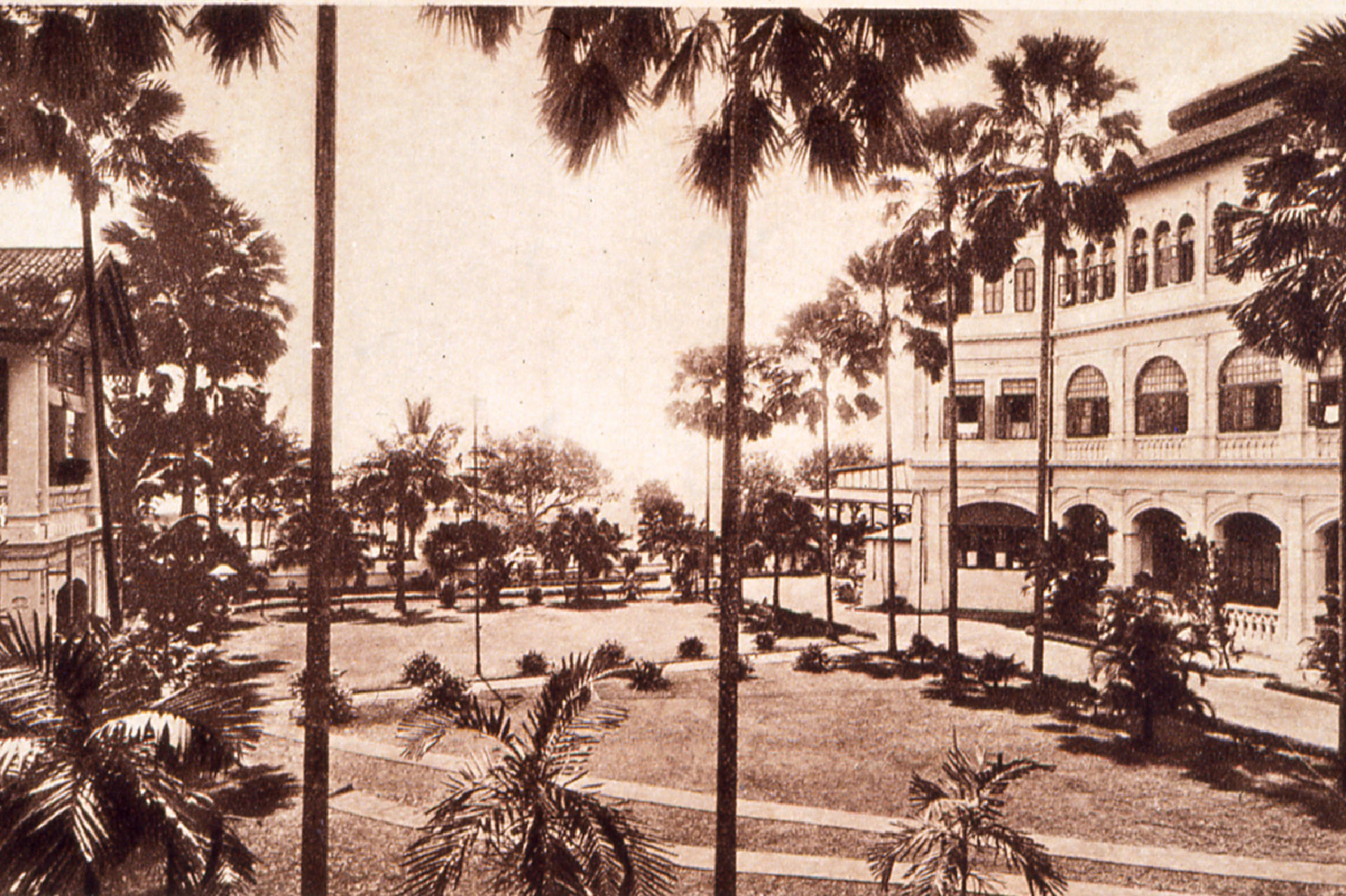 Heritage Tour at Raffles Singapore - Thumbnail 3
