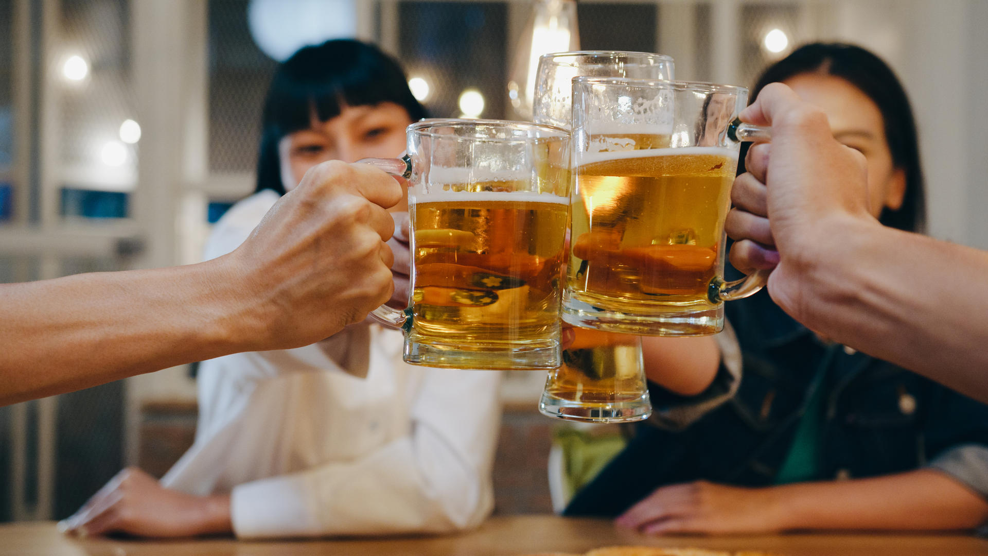 Osaka Bar Hopping Tour in Umeda - Thumbnail 4