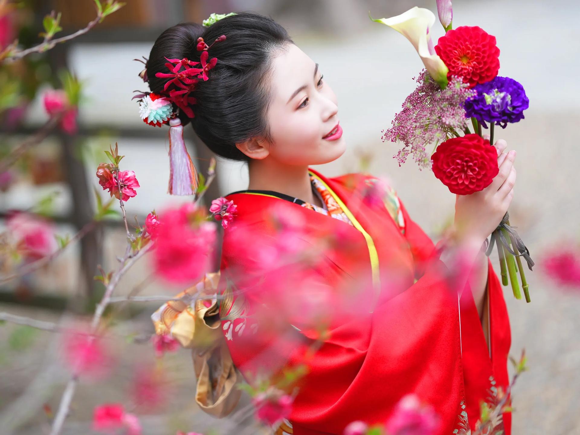 Authentic Japanese Kimono Rental and Photography Experience (Osaka Castle, Namba Shrine, Street Snap Walk) - Thumbnail 16