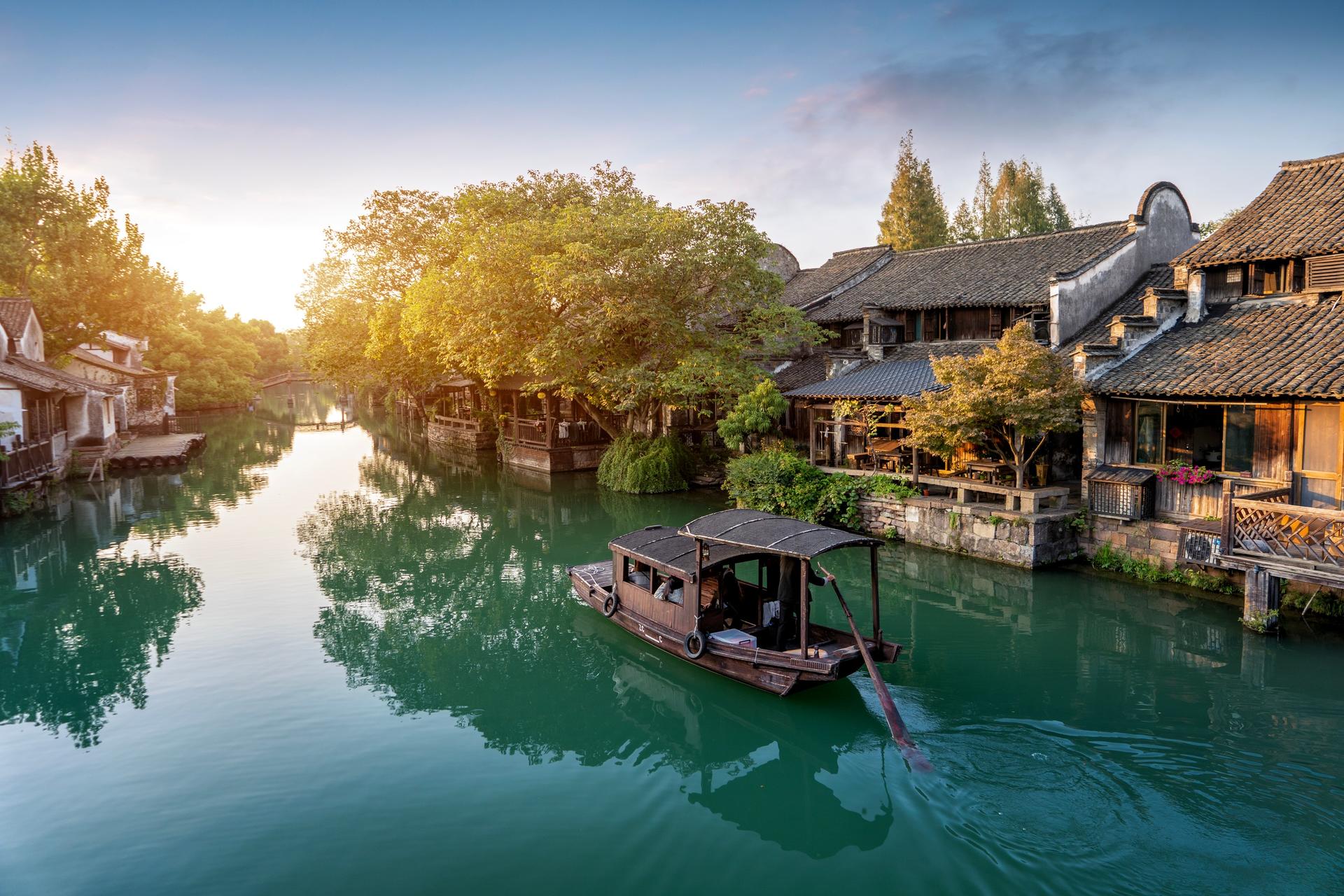 Shanghai Departure to Tongxiang & Wuzhen & Puyuan Fashion Ancient Town Chartered Day Tour - Thumbnail 2