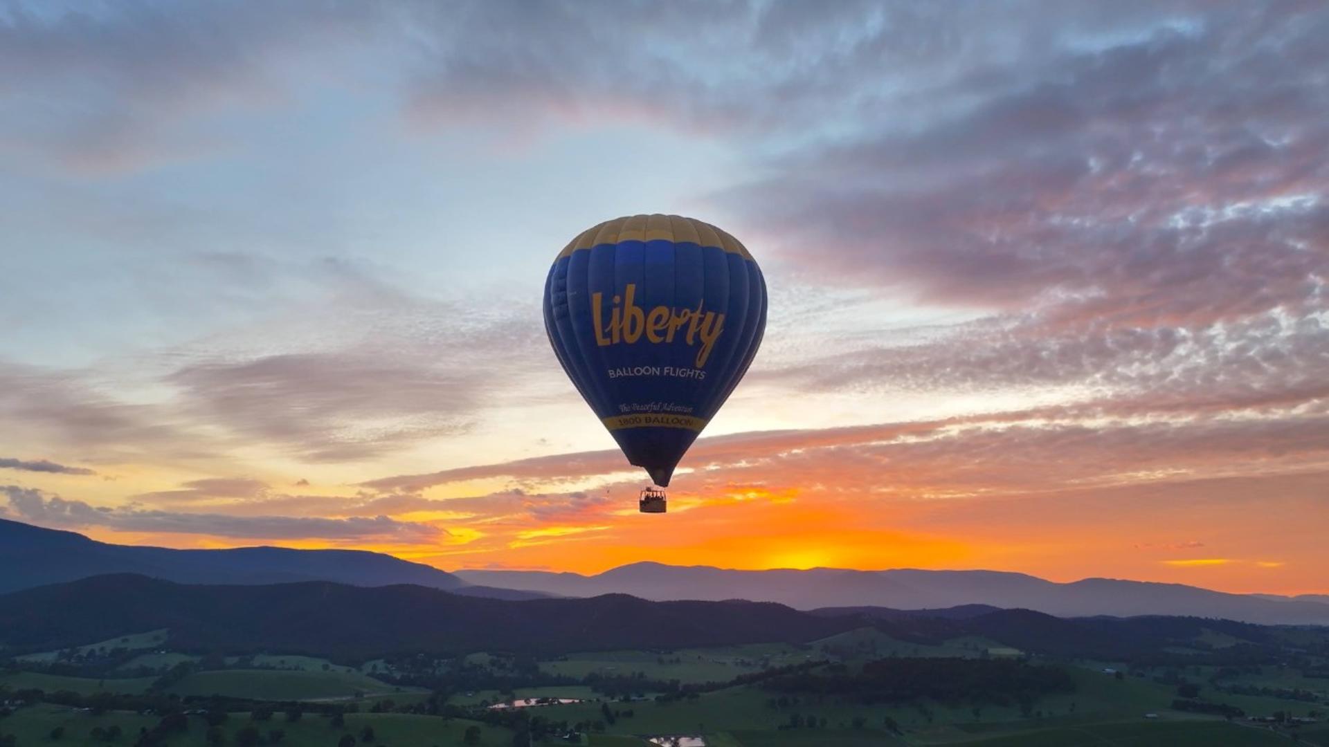 Ballooning in Yarra Valley includes Breakfast - Thumbnail 4