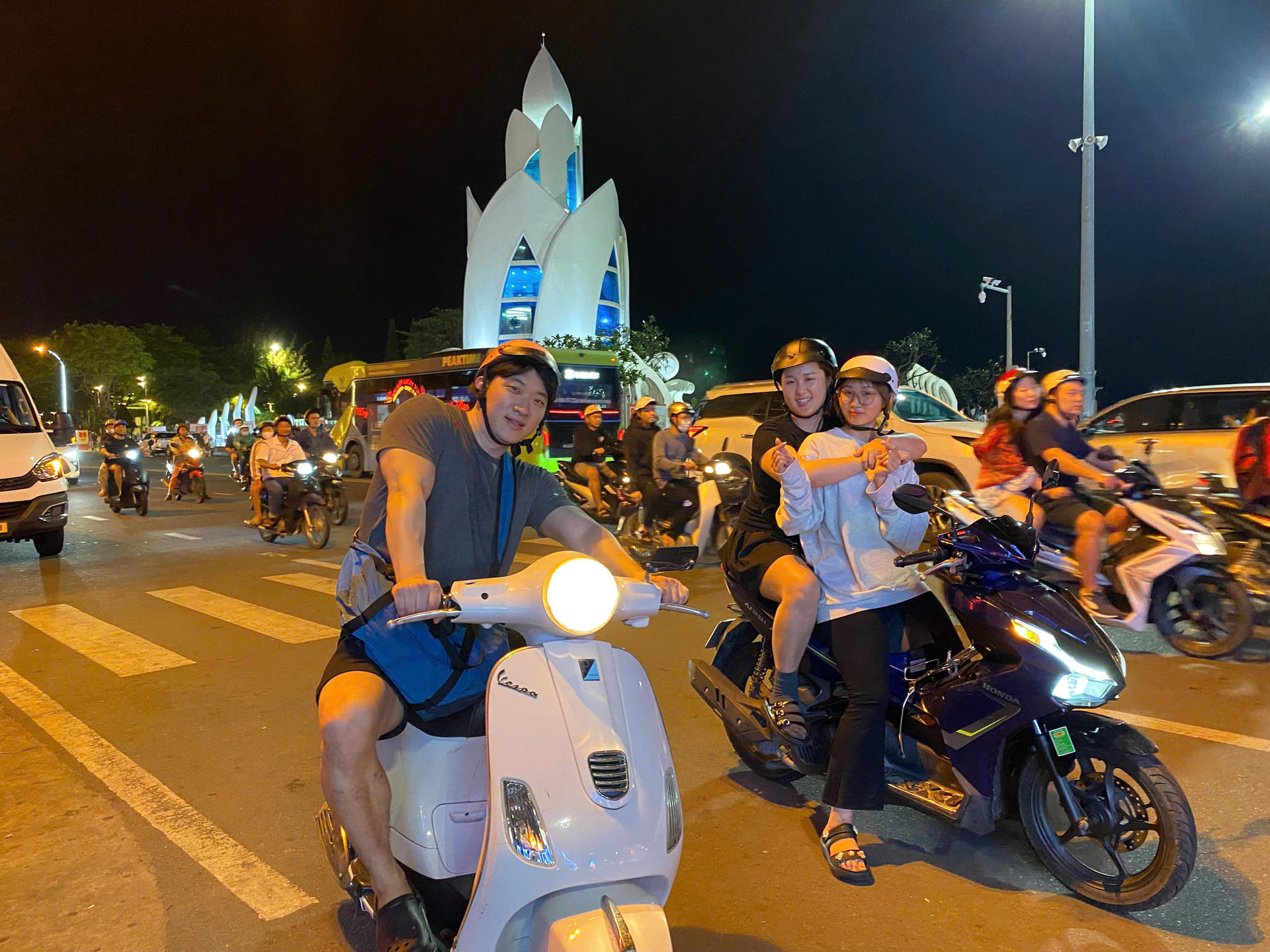 Nha Trang Night Local Food Tasting & Sightseeing Tour by Scooter - Thumbnail 5
