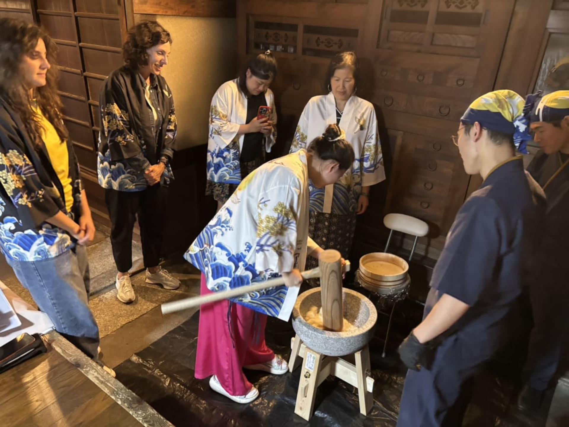 [MOCHI & MATCHA EXPERIENCE KYOTO]:Mochi & Matcha in 100-Yr Townhouse - Thumbnail 10