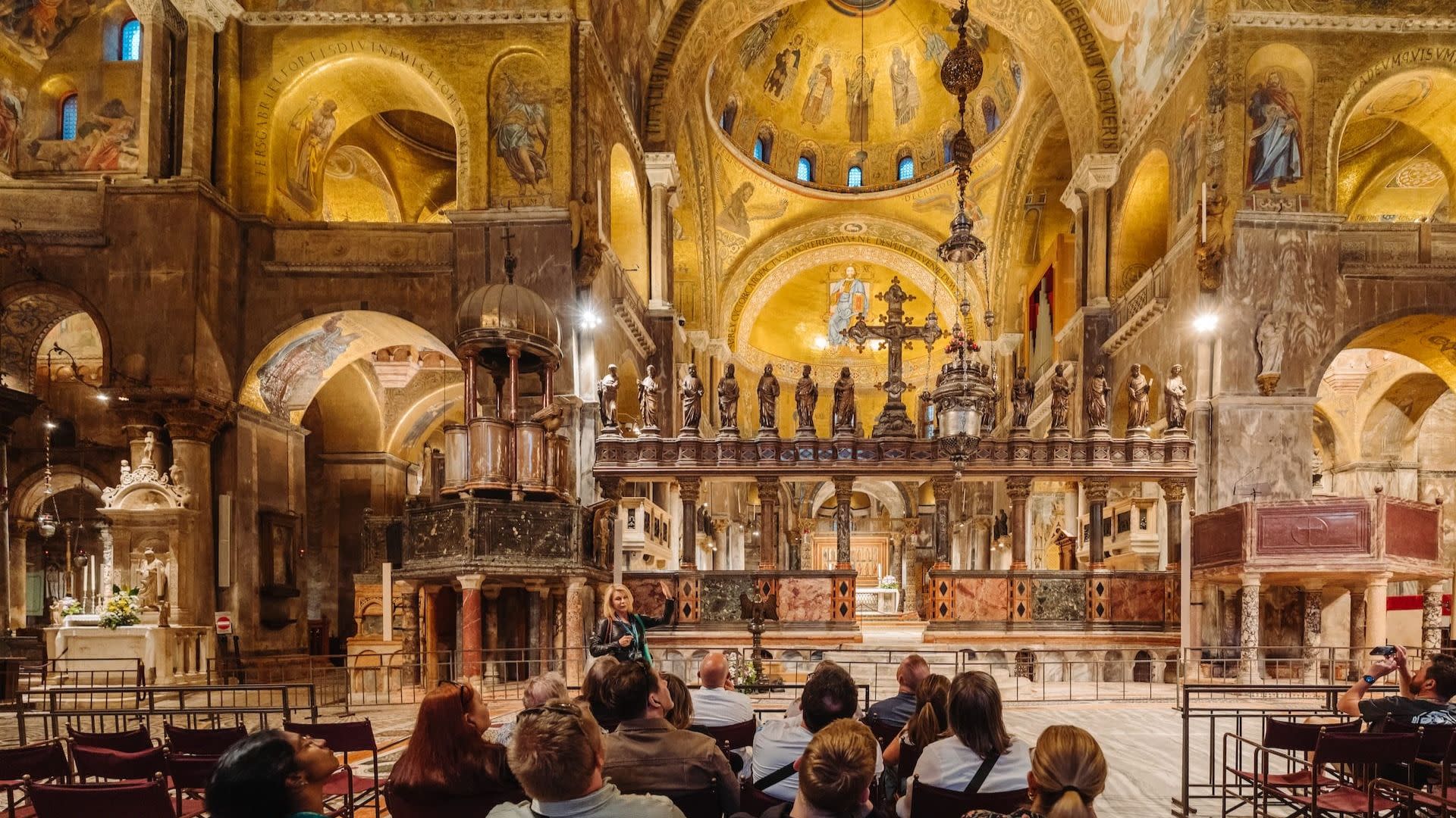 St. Mark's Basilica after hours tour in Venice - Thumbnail 3