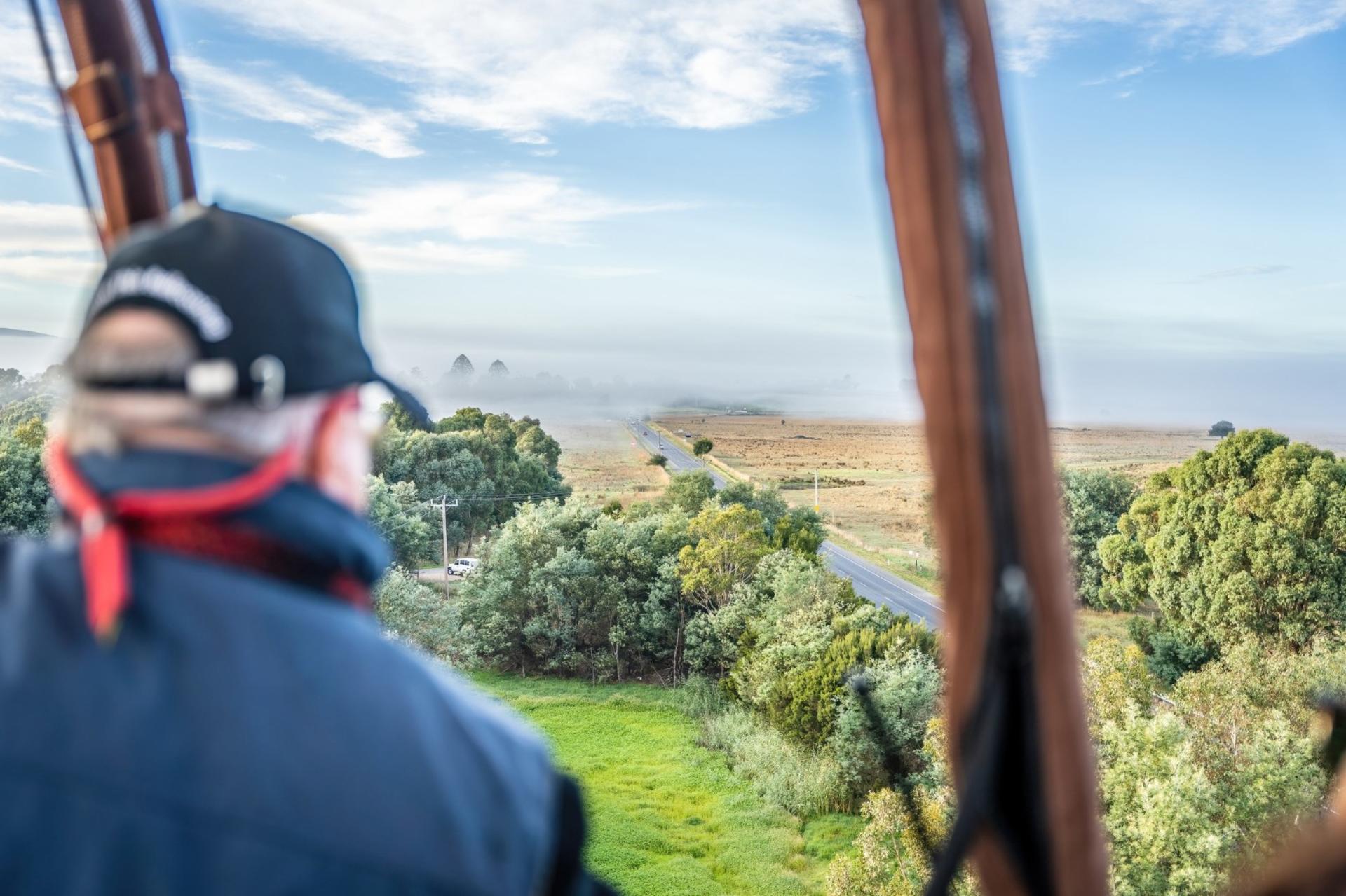 Hot Air Balloon Sunrise Flight Experience in Yarra Valley - Thumbnail 7