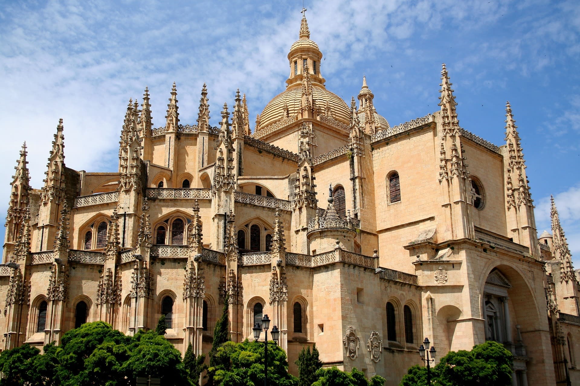 Segovia tour from Madrid with cathedral ticket - Image 1