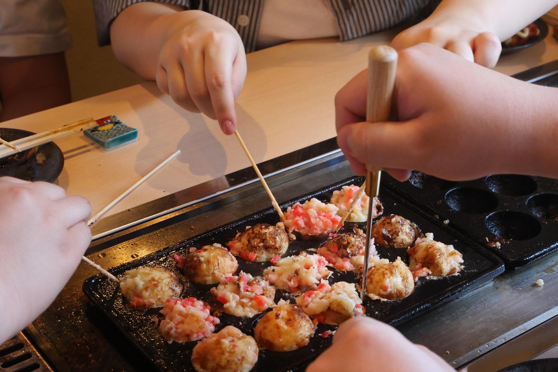 Hands-On Takoyaki Experience in Osaka - Cook & Enjoy! - Thumbnail 9