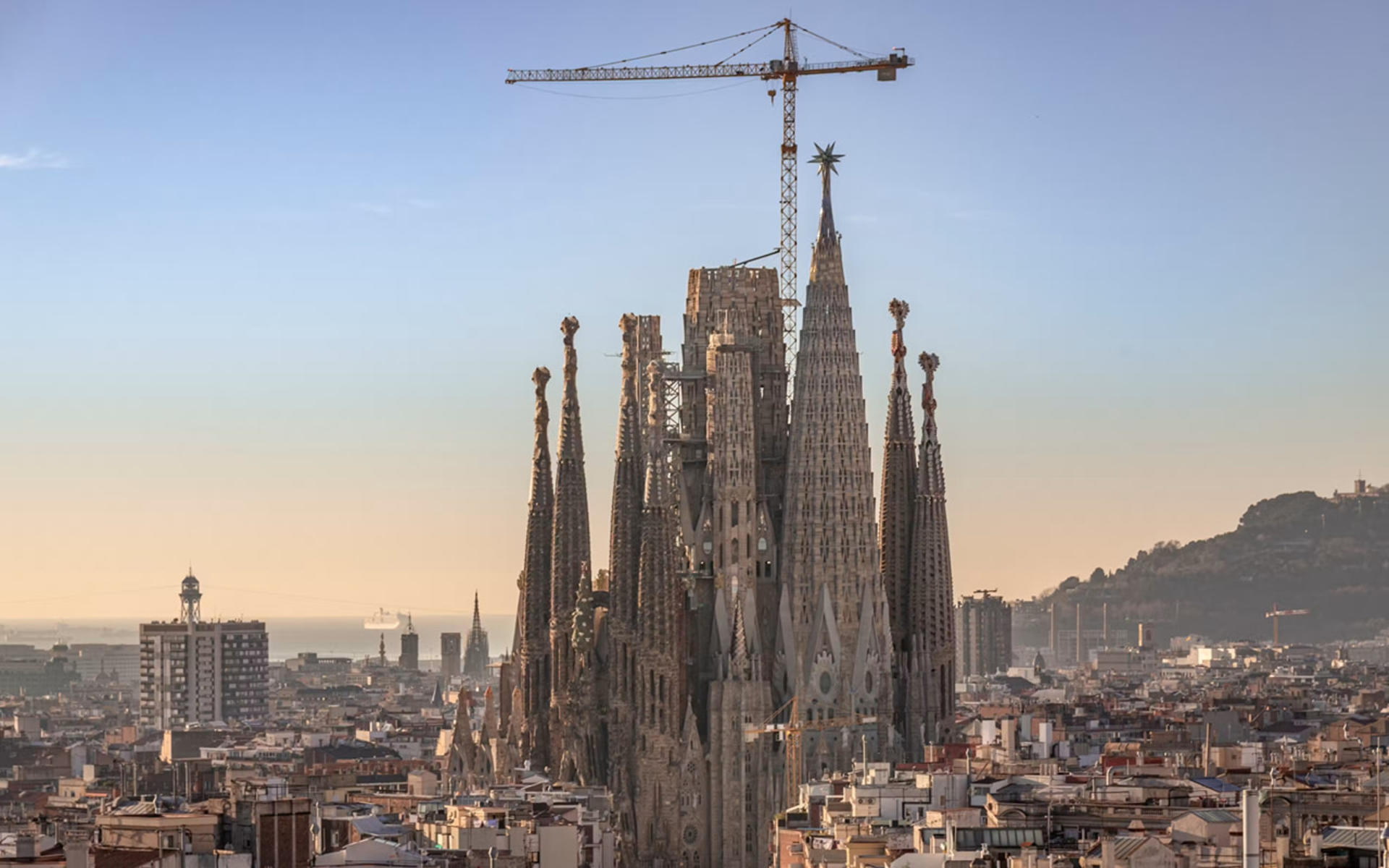 Sagrada Familia Entry Ticket with Tower Access - Thumbnail 5