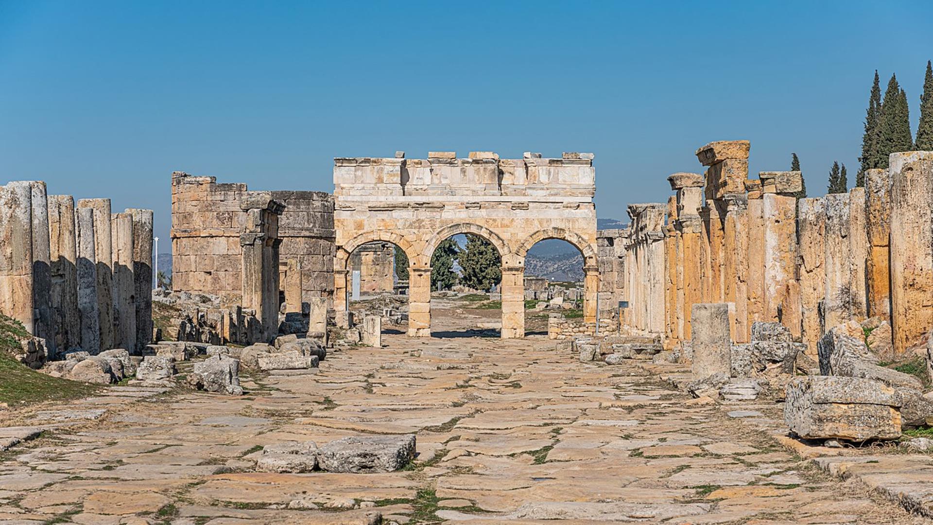 Pamukkale and Hierapolis Tour with Lunch from Antalya/Kemer - Thumbnail 5
