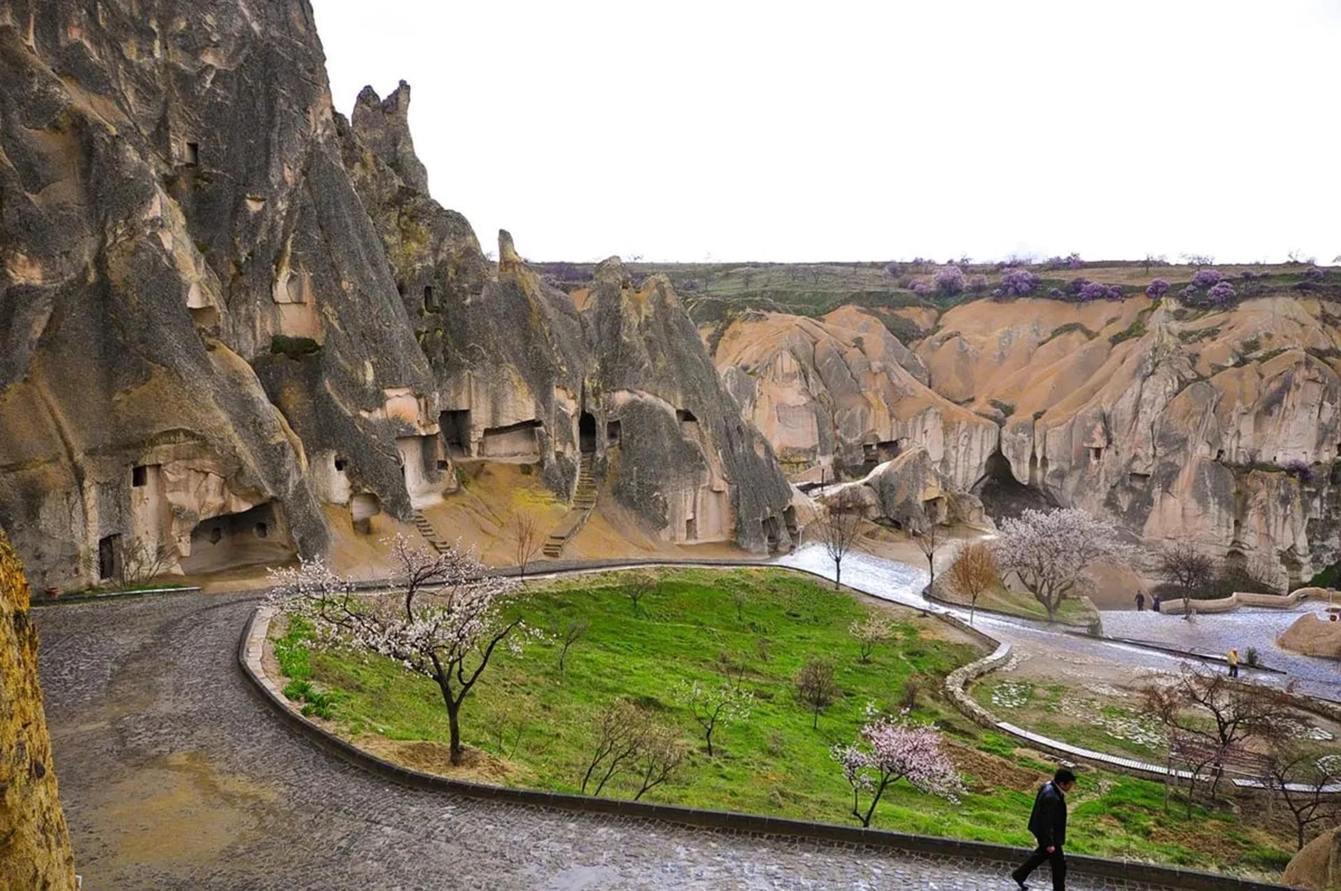 Antalya: 2-Day Guided Cappadocia Tour with Cave Hotel Option - Thumbnail 4