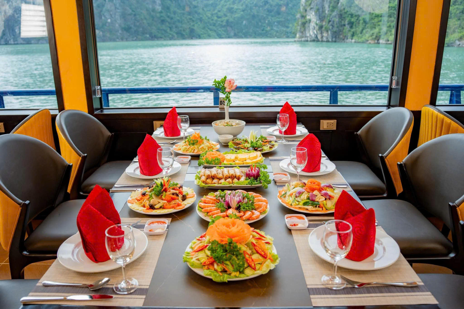 Harmony Luxury Cruise: Ha Long Bay,Sung Sot & Ti Top - Thumbnail 5