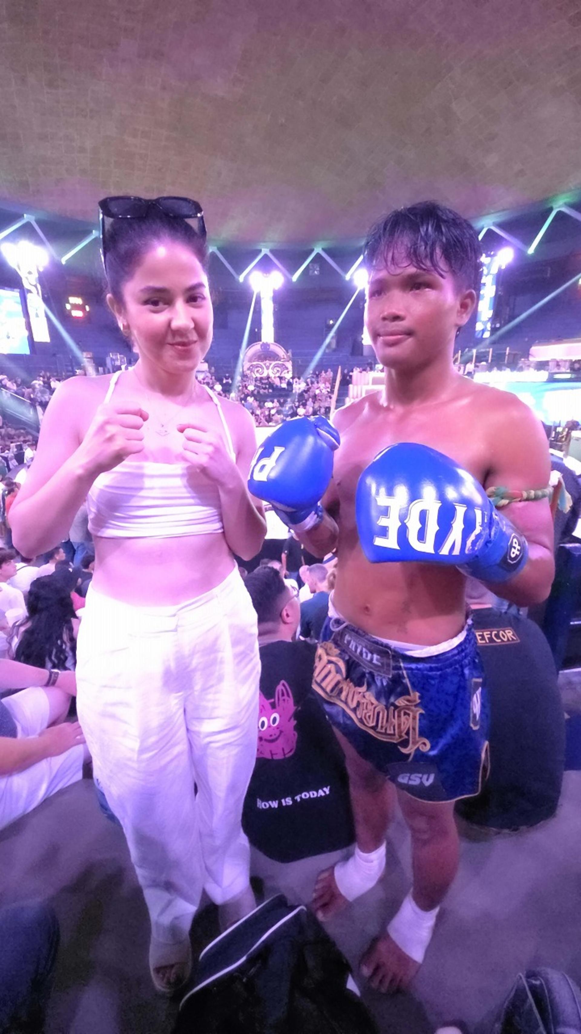 Bangkok Muay Thai Experience with Live Match at Rajadamnern Stadium - Thumbnail 12