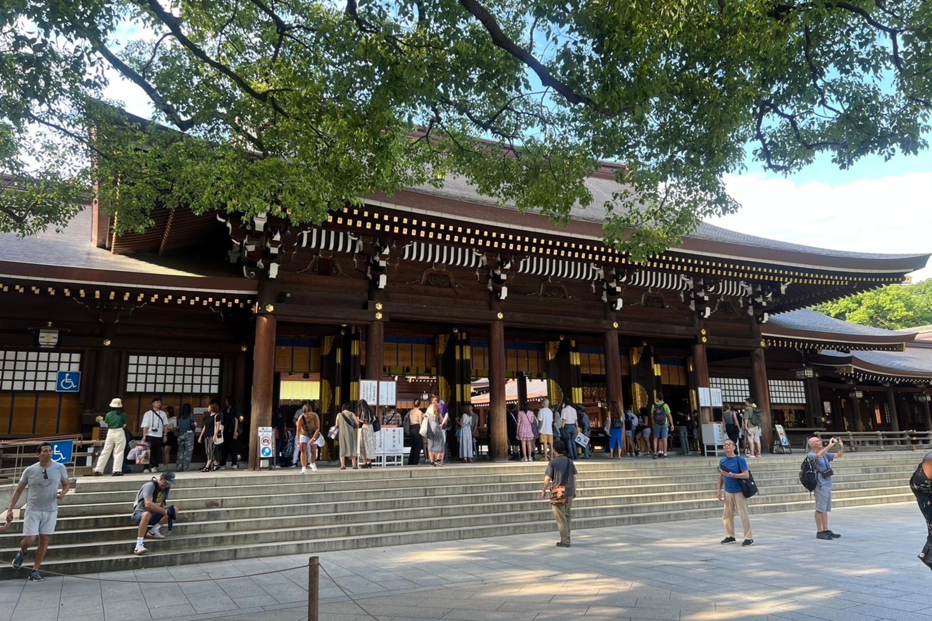 Tokyo Meiji Shrine Cultural Guided Walking Tour - Thumbnail 2