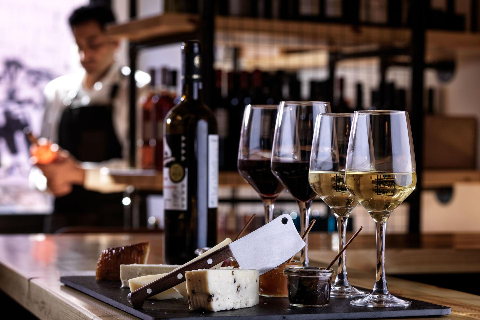 Greek wine tasting in Athens - Thumbnail 5