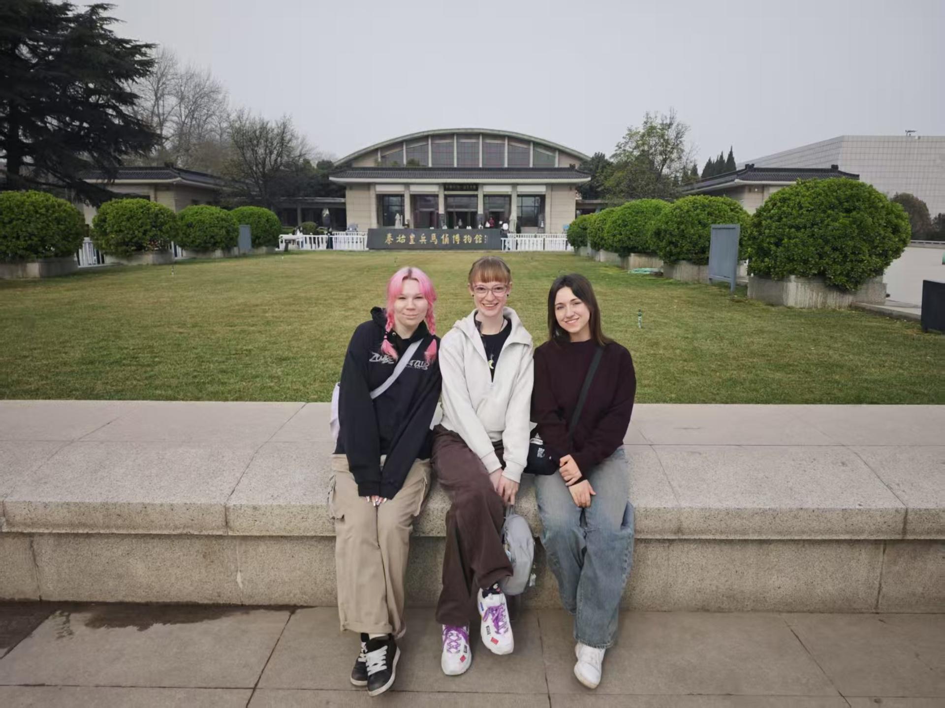 Xi'an One-Day Private Customized Tour: Terracotta Army + 2 City Attractions - Thumbnail 11