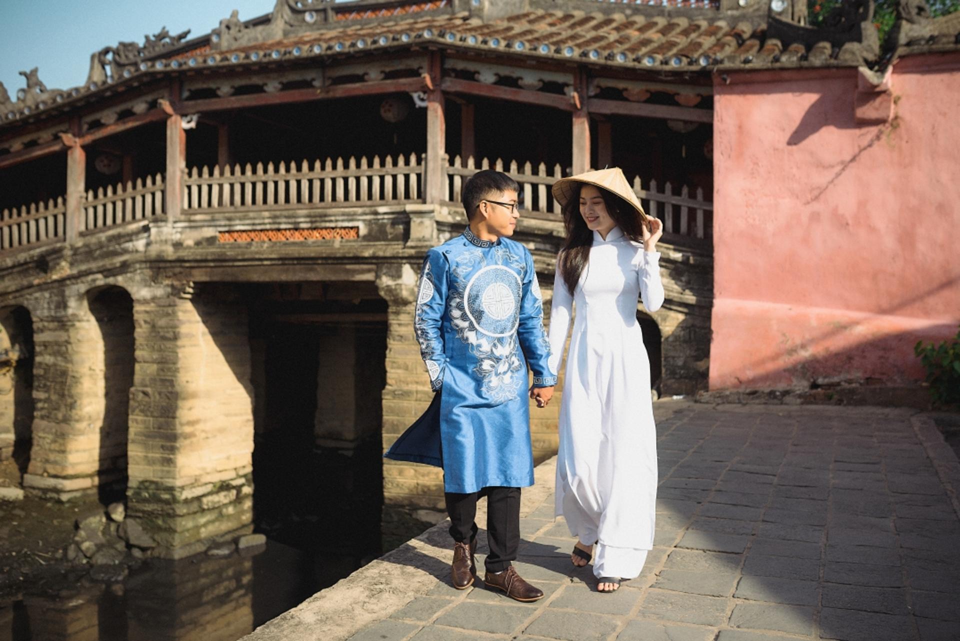 Ao Dai Photoshoot Tour in Hoi An - Thumbnail 2