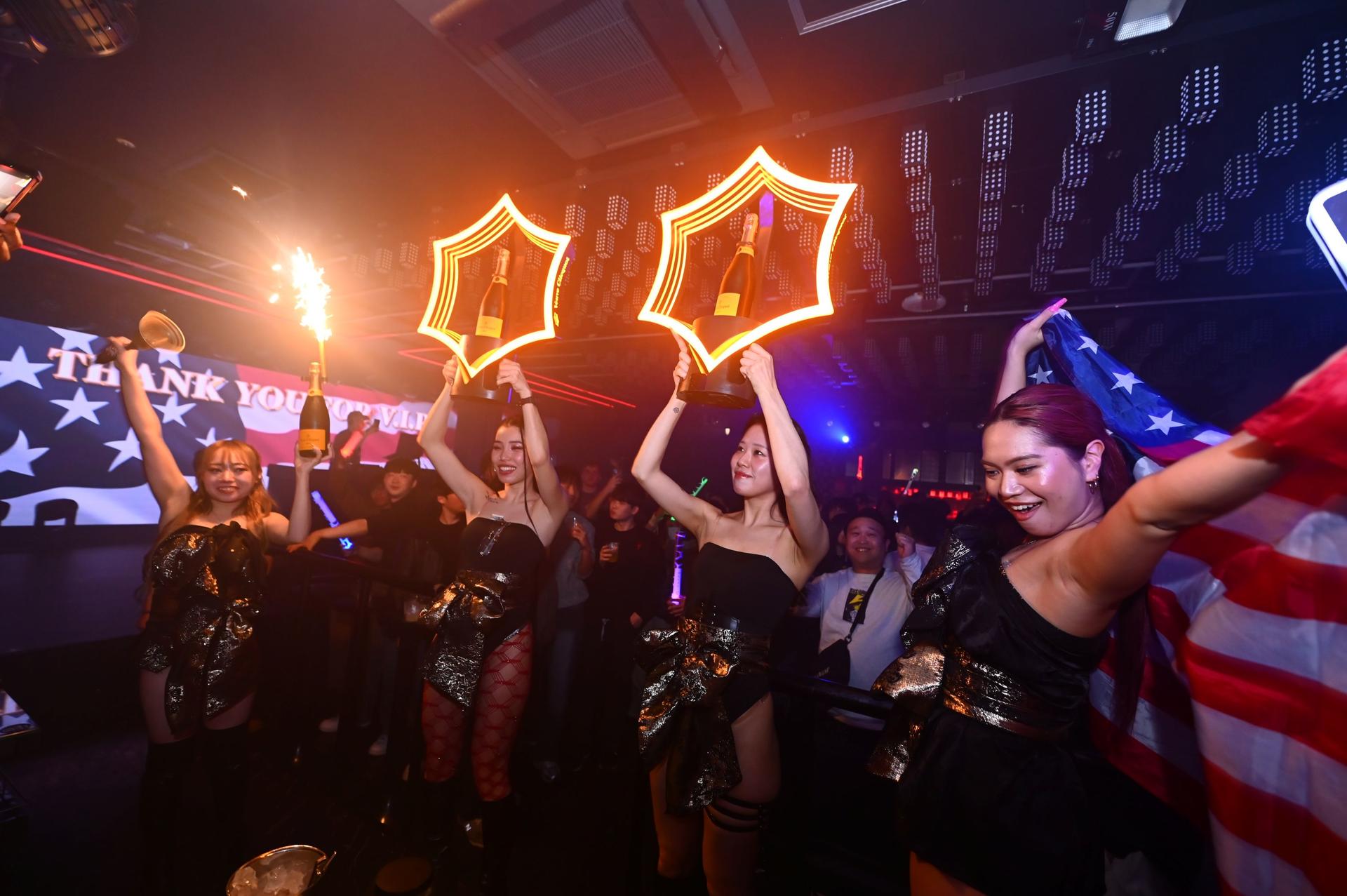 Osaka Dotonbori: GIRAFFE Nightclub Admission Ticket / VIP(For Foreigners only) - Thumbnail 30