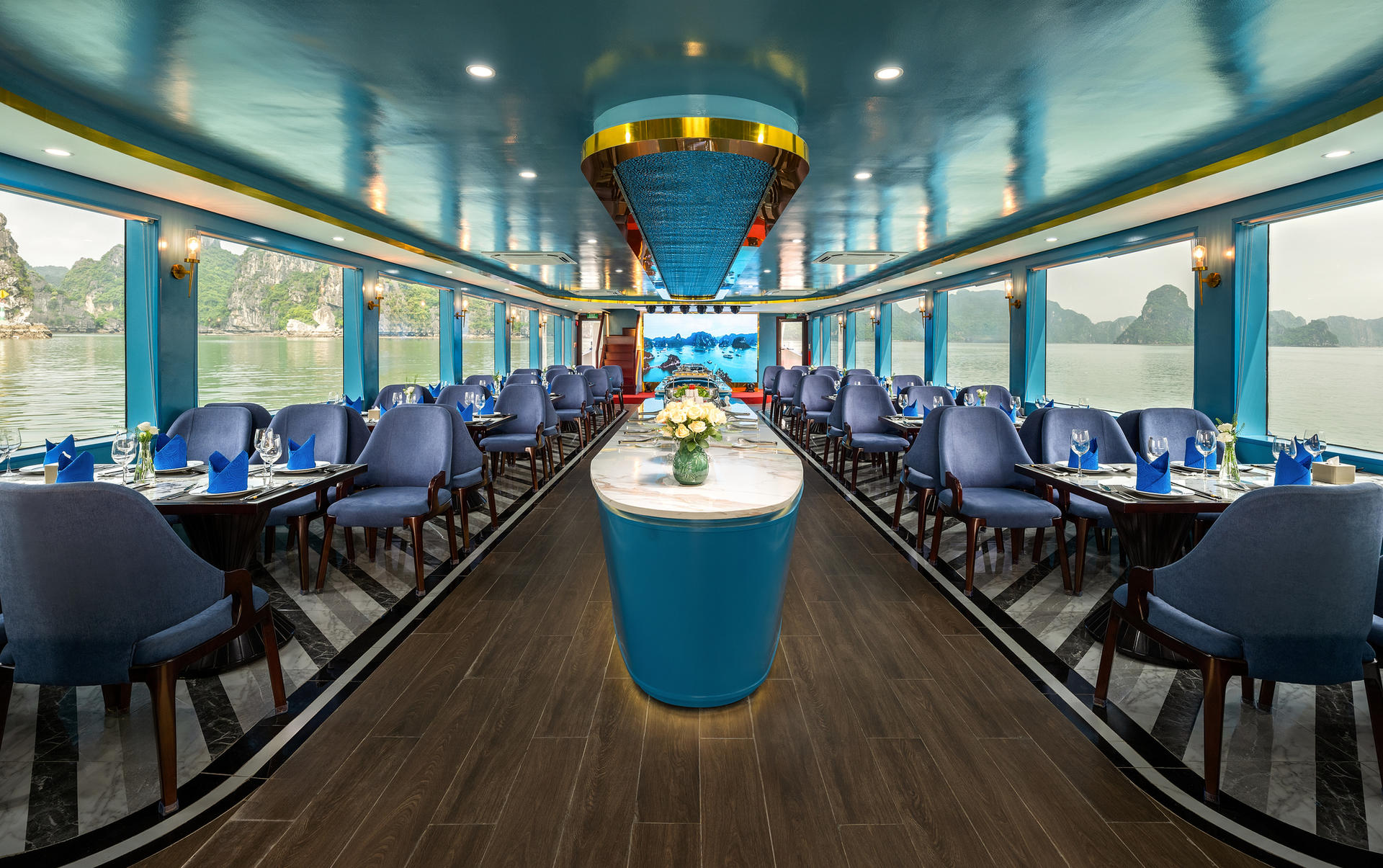 Arcady Premium Day Cruise: Ha Long Bay with Sung Sot & Ti Top - Thumbnail 3