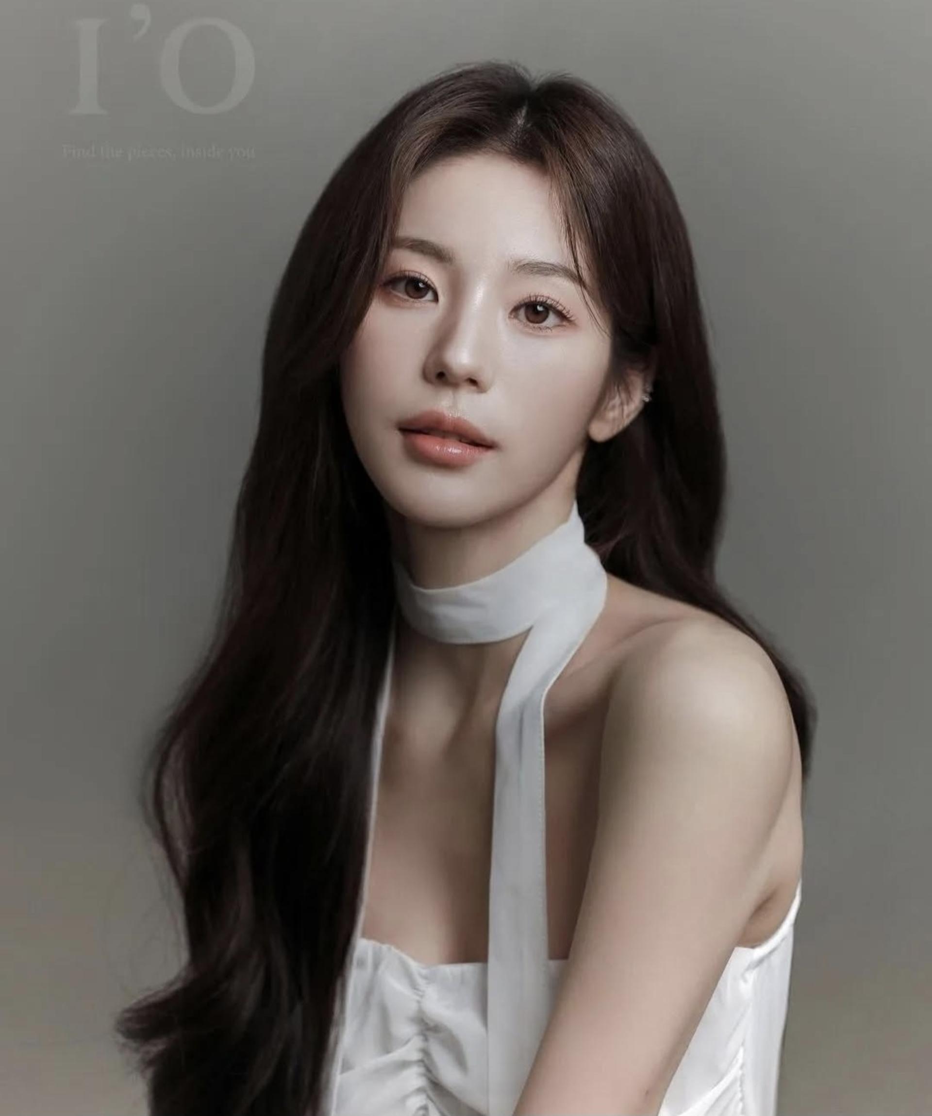 Cheongdam Celebrity Hair & Makeup by ARZ MAKE UP | Seoul Korea - Thumbnail 6