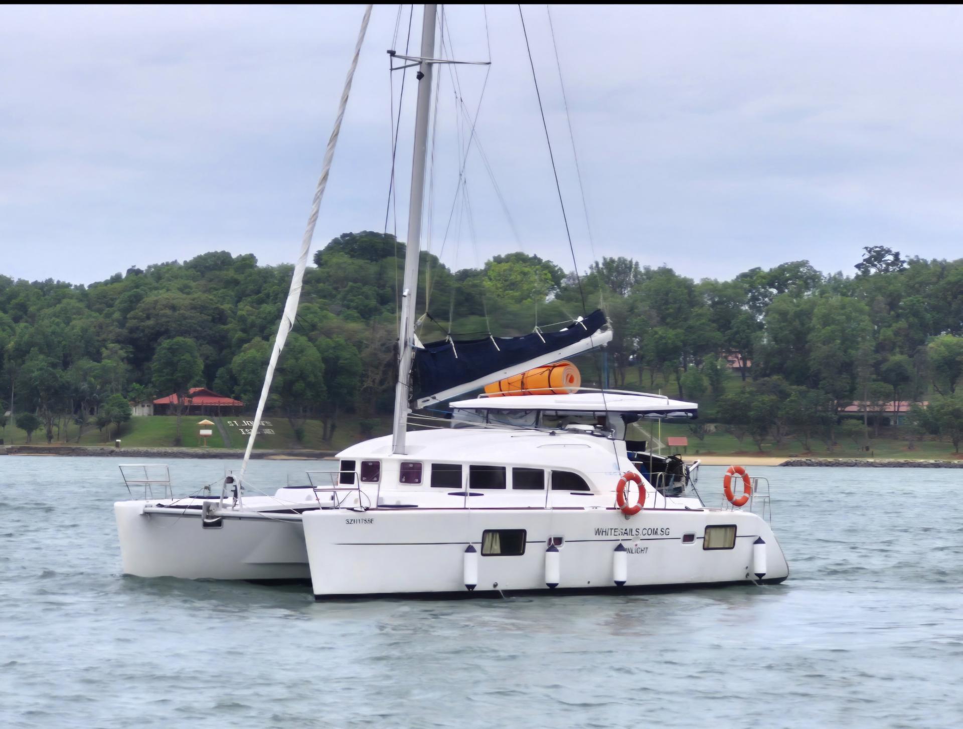 Singapore Private Yacht Charter (Sunlight) by White Sails - Image 1