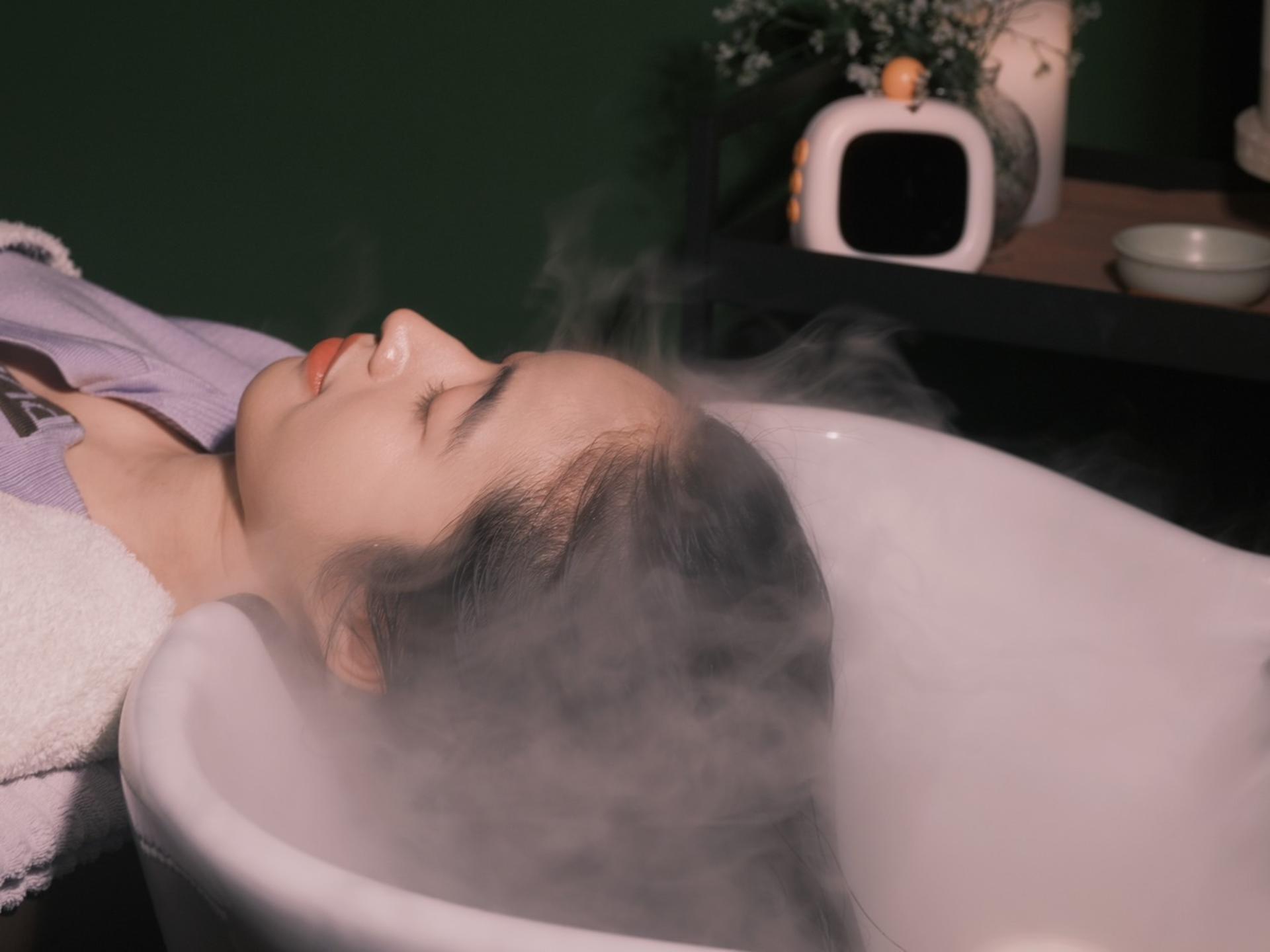 Head Feel Good Head Spa at Chidlom in Bangkok - Thumbnail 6