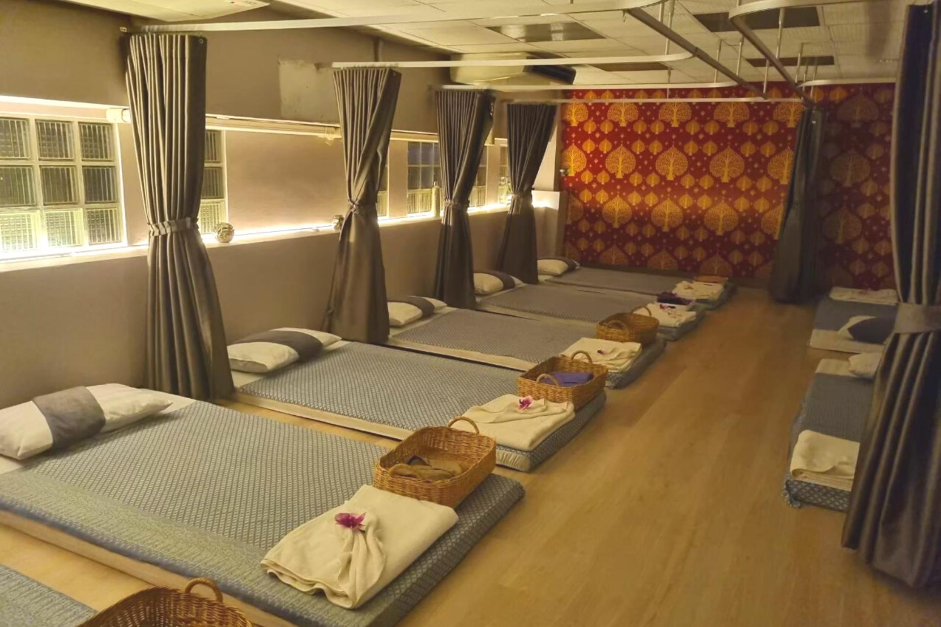 Leteva Thai Massage at Pratunam Ratchathewi in Bangkok - Thumbnail 6