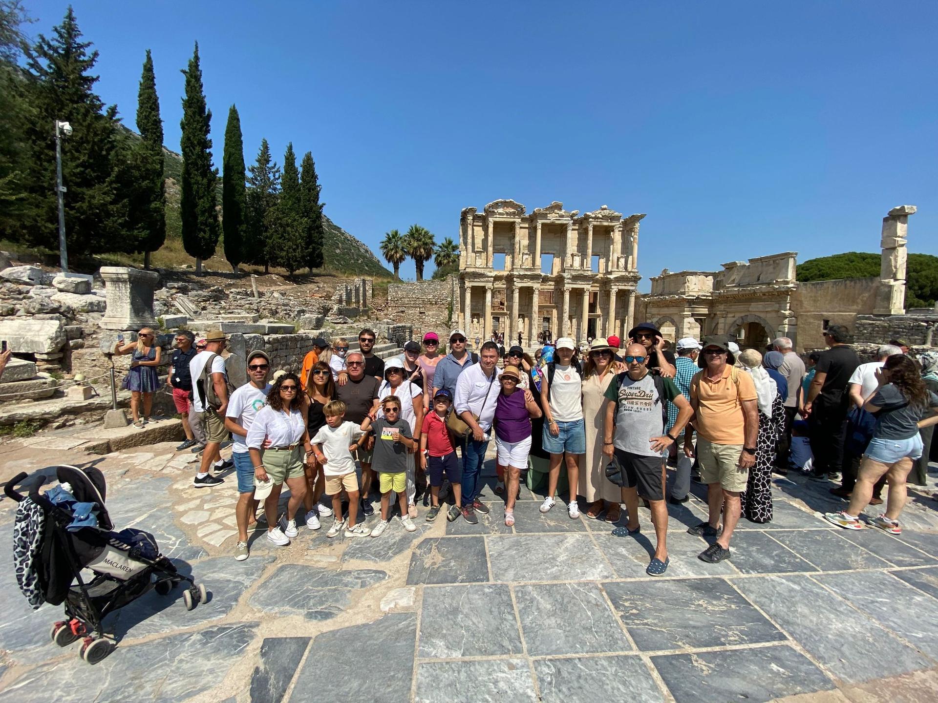 Ephesus, Virgin Mary House Guided Tour with Lunch - Thumbnail 2