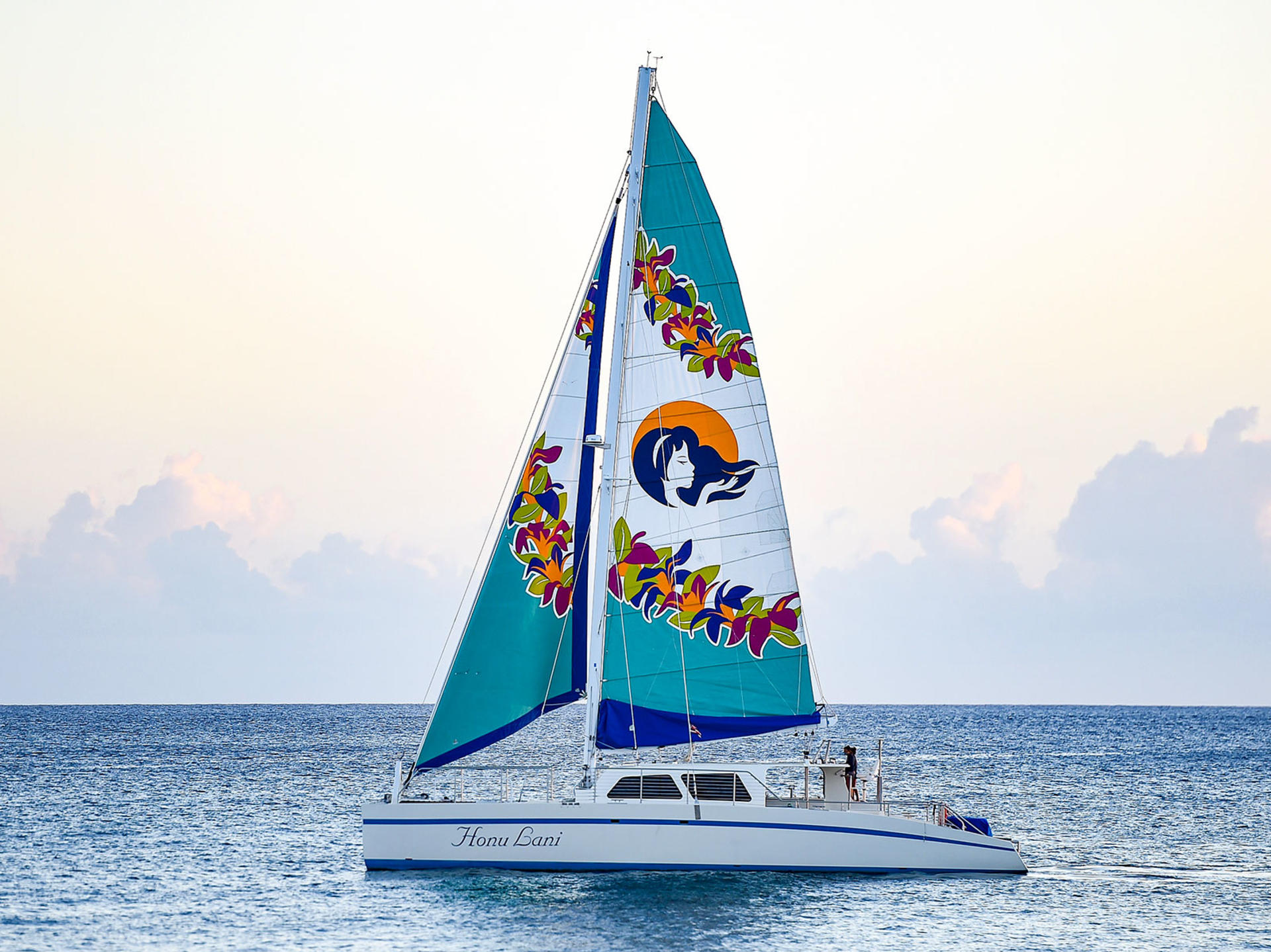 Waikiki Turtle Snorkel Sail Experience with Optional Lunch - Thumbnail 3