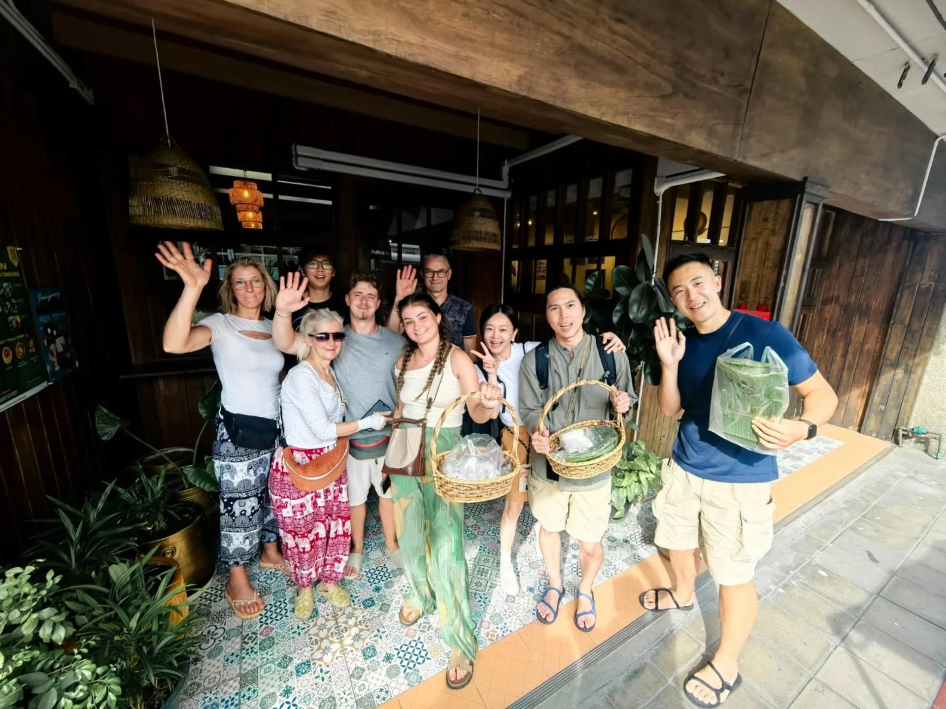 Homies Thai cooking class - Thumbnail 40