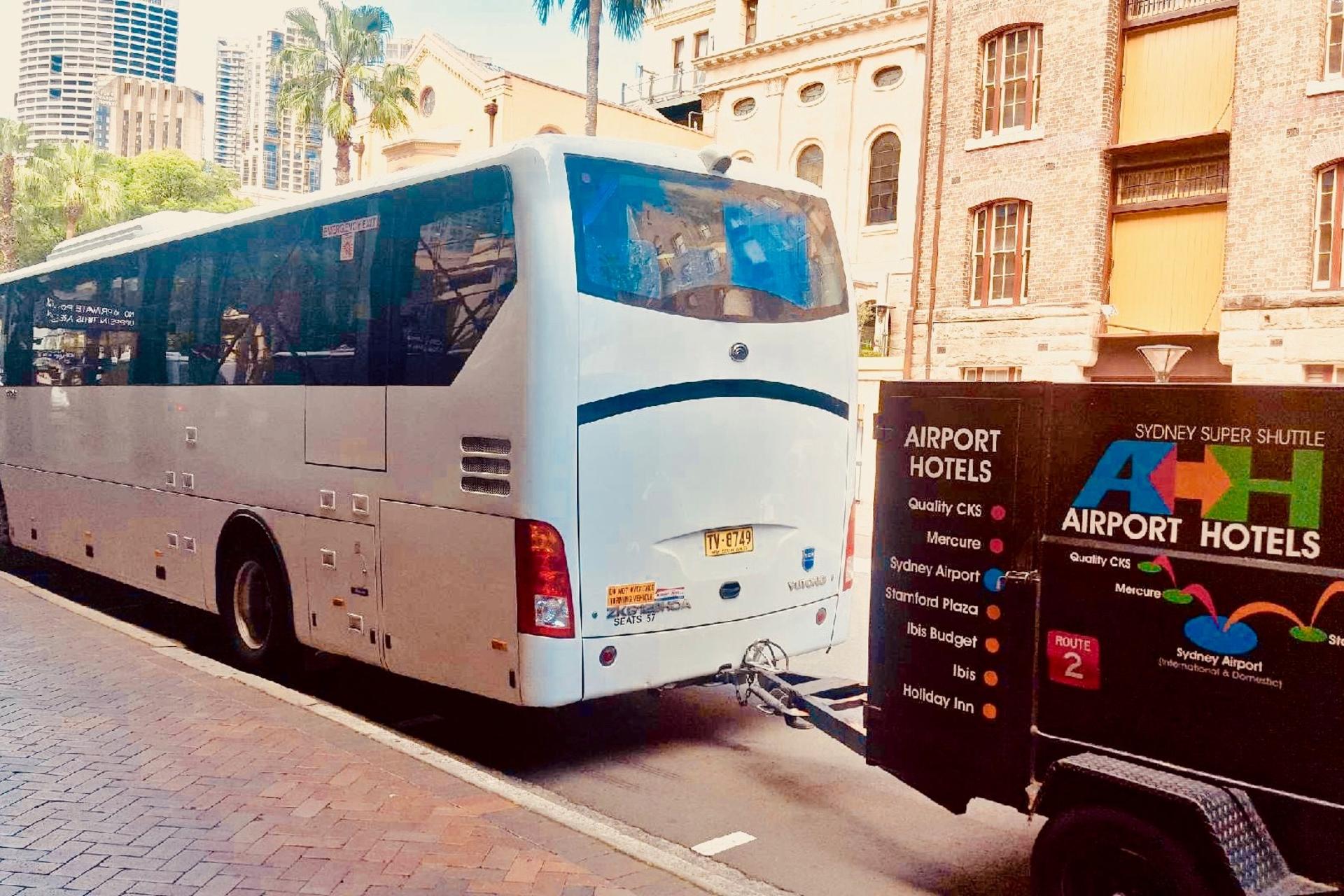 Sydney Airport Drop-Off Shuttle Transfer - Thumbnail 5