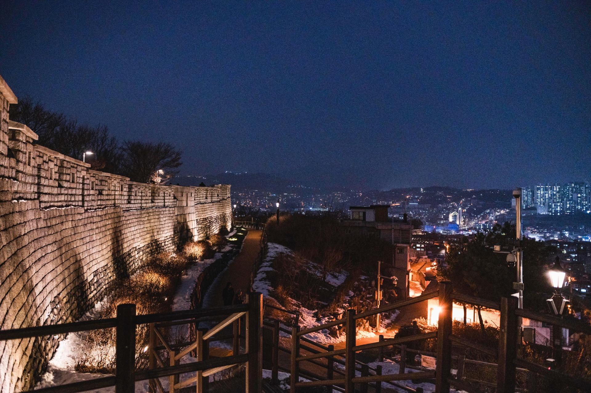 Seoul : Night Hidden Gems Walking Tour - Thumbnail 9